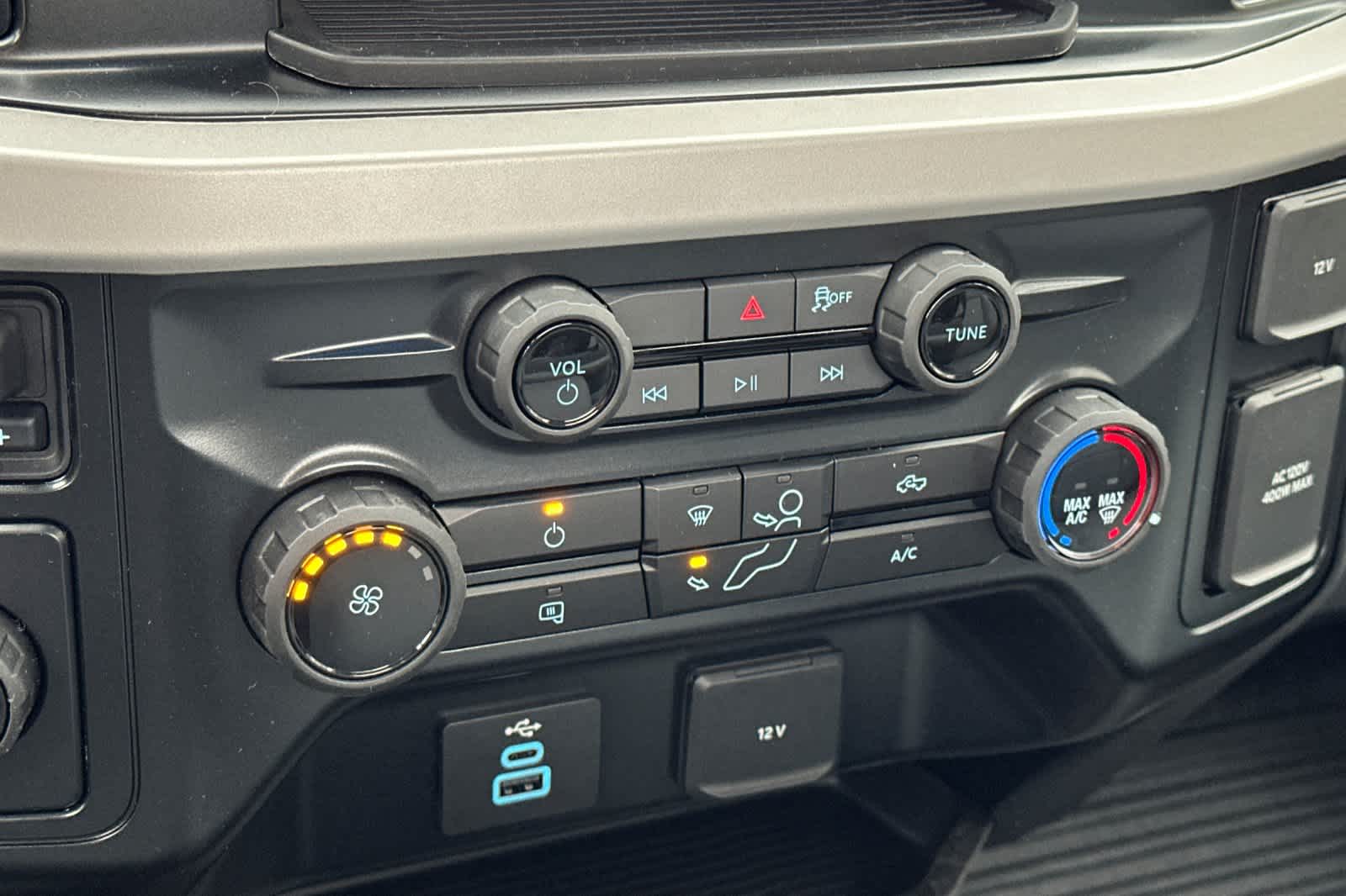 Thumbnail: 2026 Ford Econoline - 18