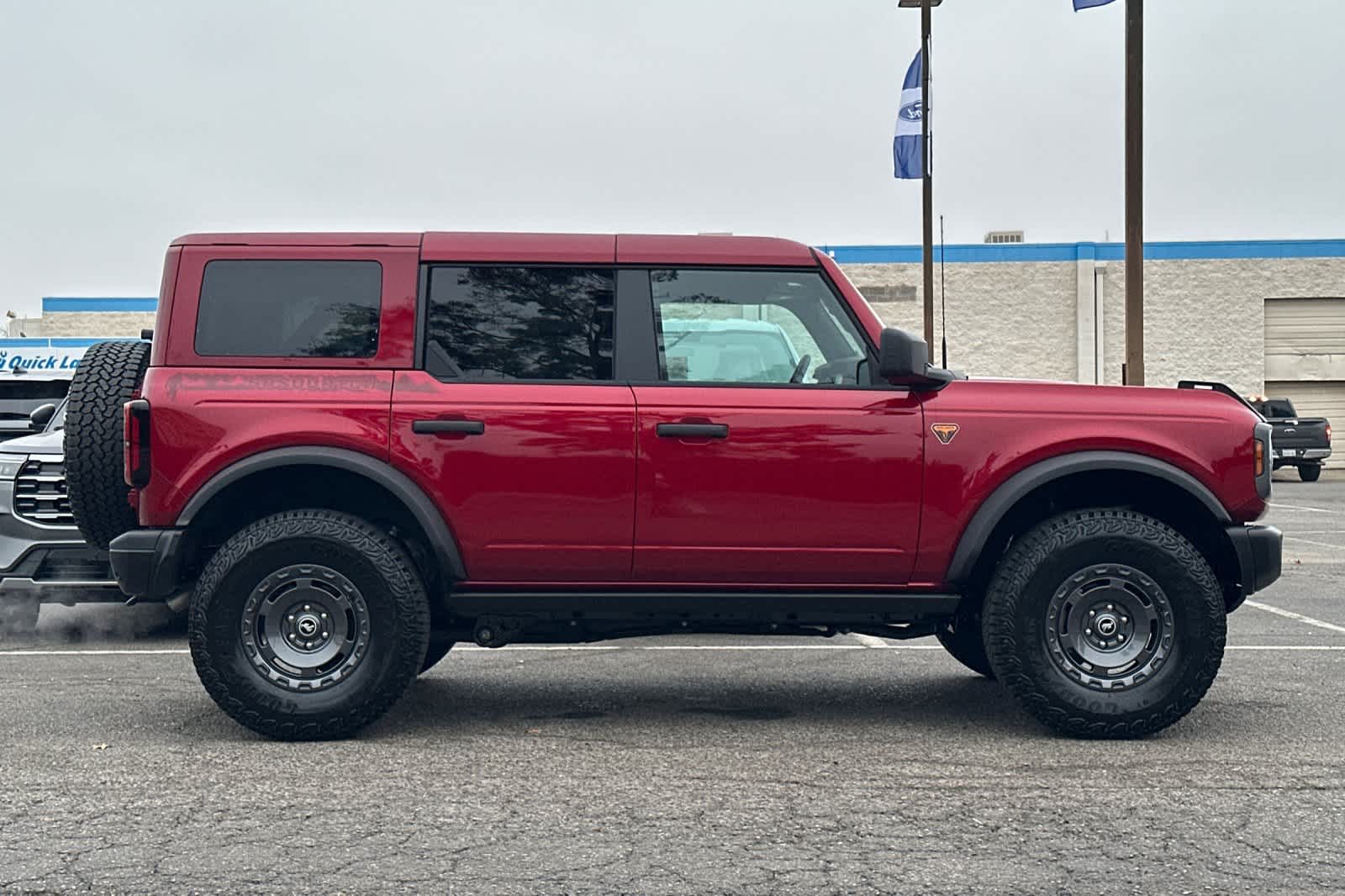 Thumbnail: 2025 Ford Bronco - 8