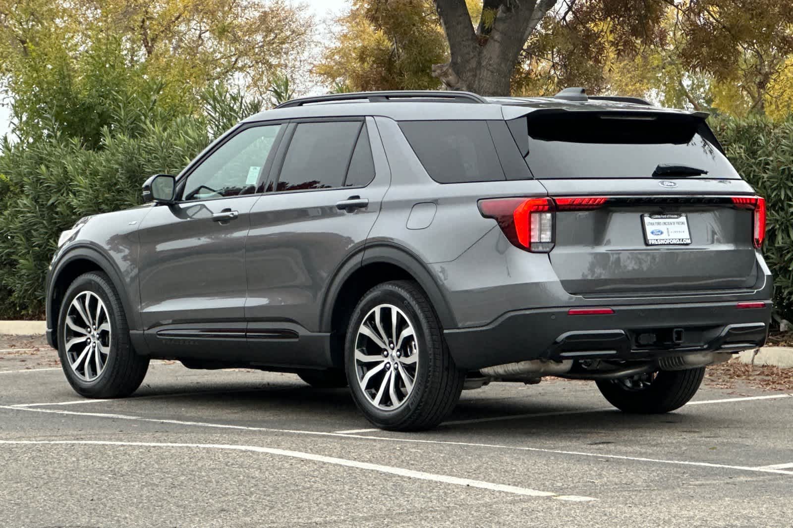 Thumbnail: 2026 Ford Explorer - 6