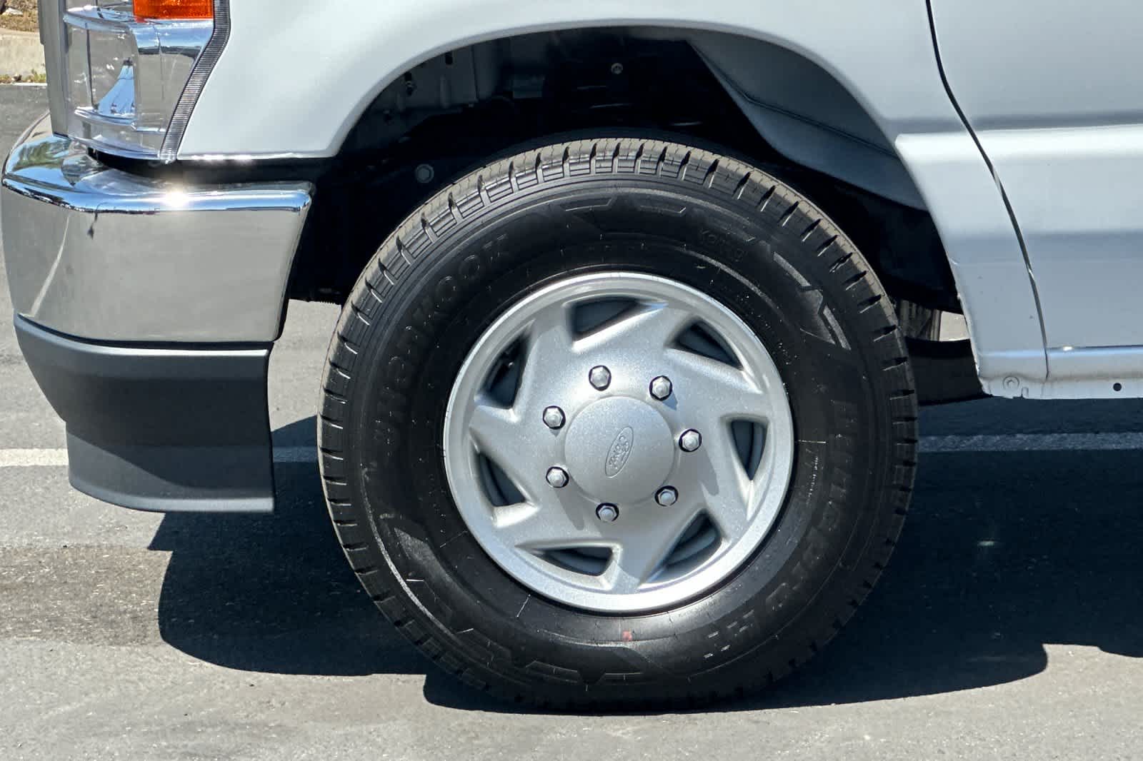 Thumbnail: 2026 Ford Econoline - 22