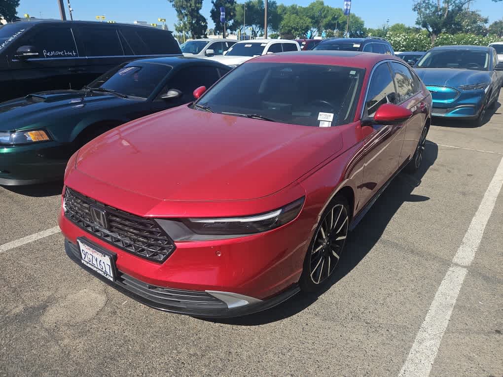 2023 Honda Accord Hybrid Touring's photo