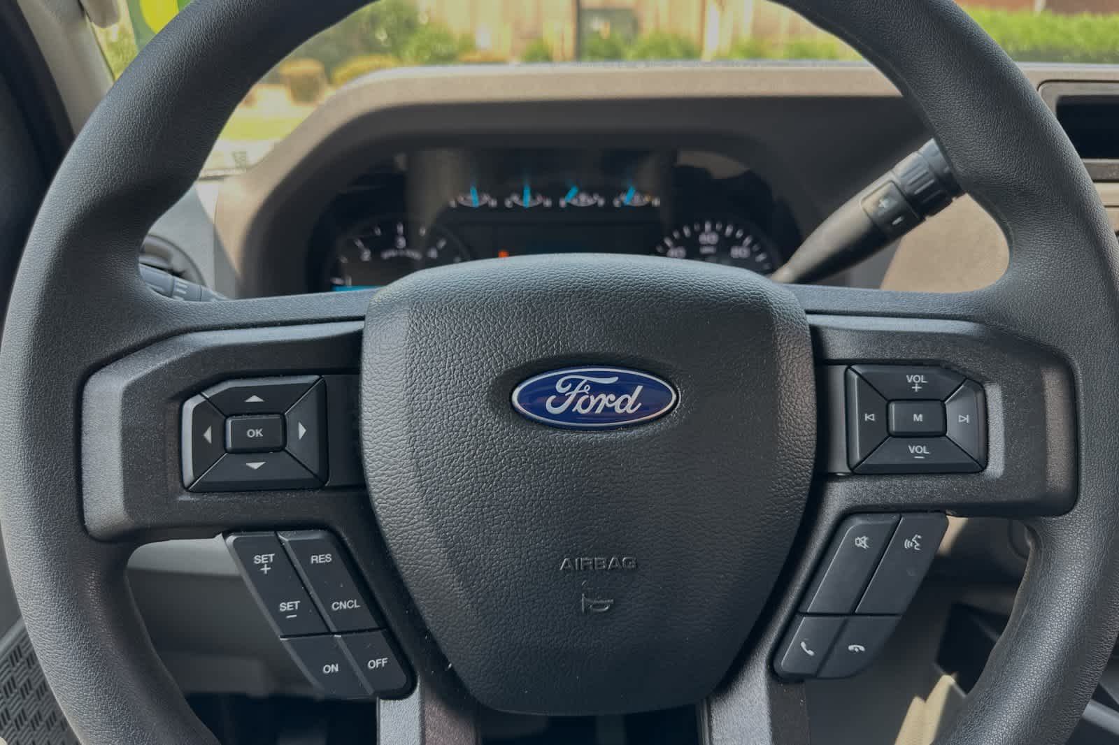 Thumbnail: 2025 Ford Econoline - 19
