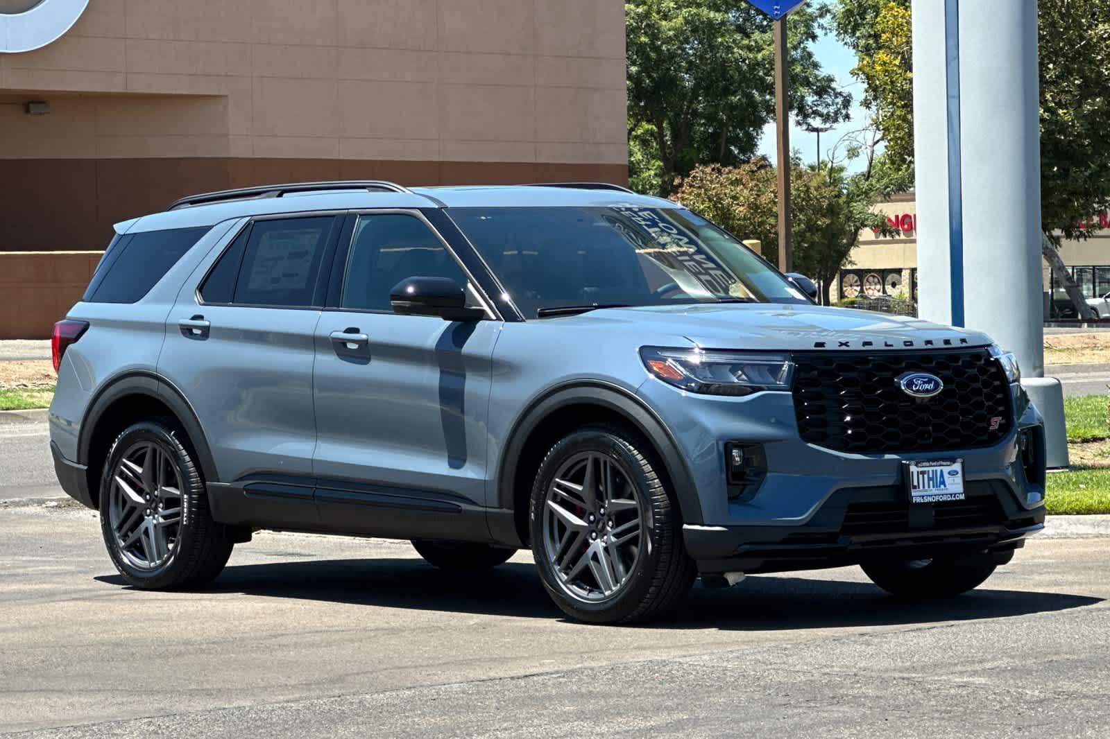 Thumbnail: 2026 Ford Explorer - 10