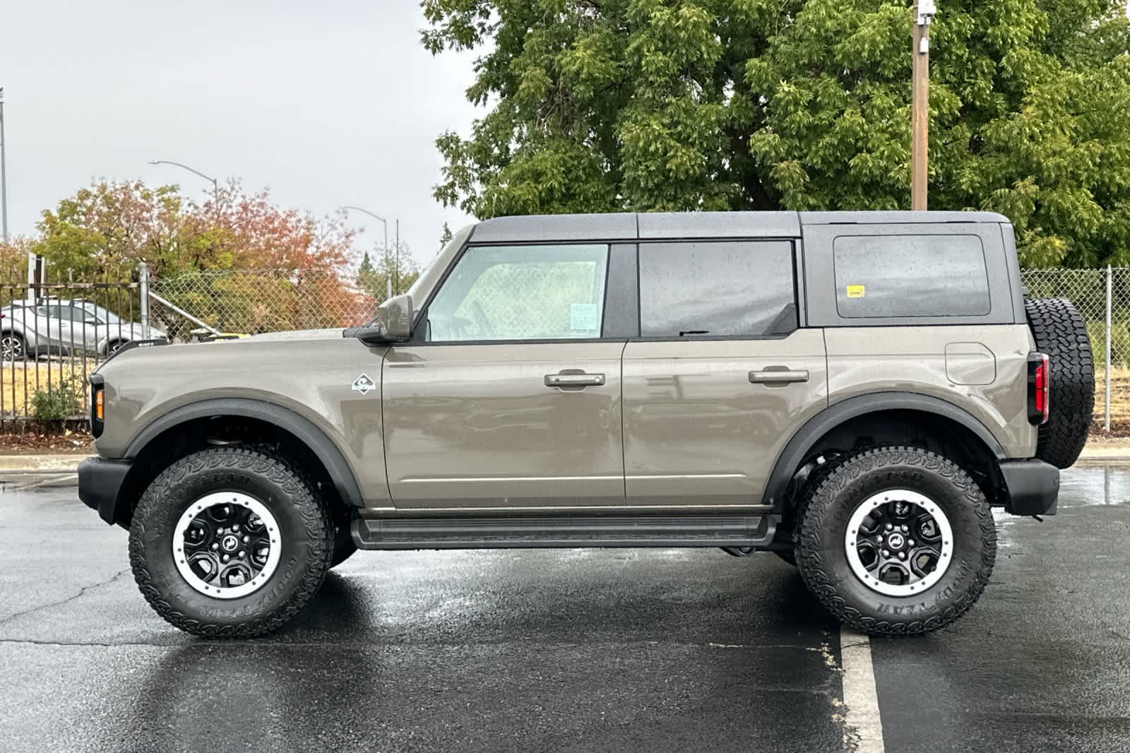 Thumbnail: 2025 Ford Bronco - 5
