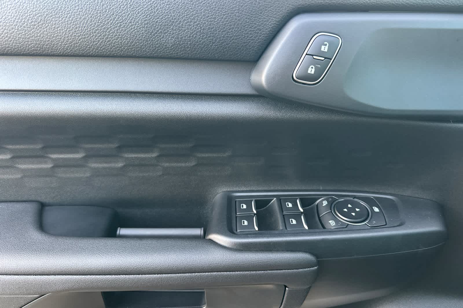 Thumbnail: 2025 Ford Ranger - 13