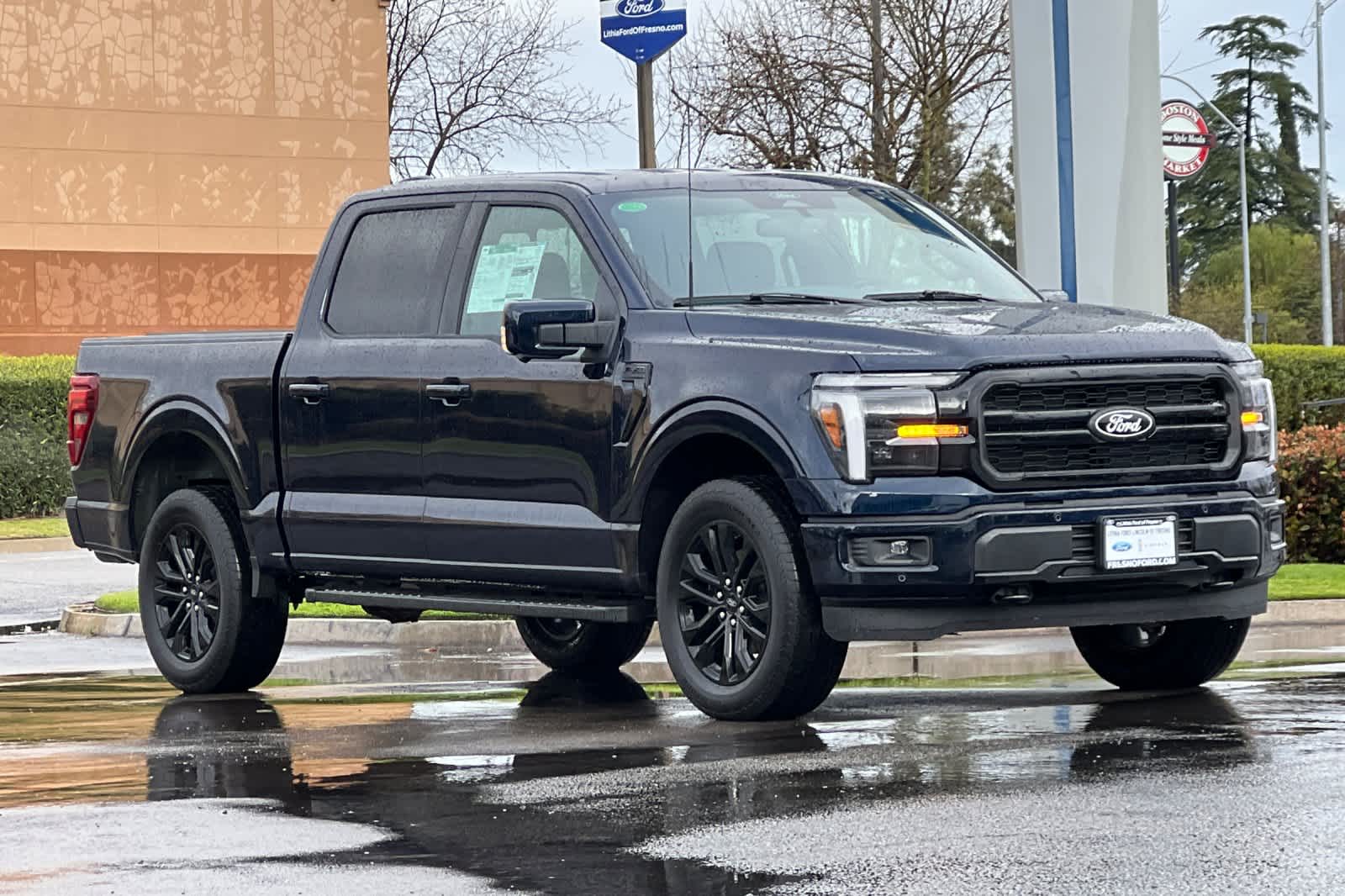 2025 Ford F-150 Lariat 11