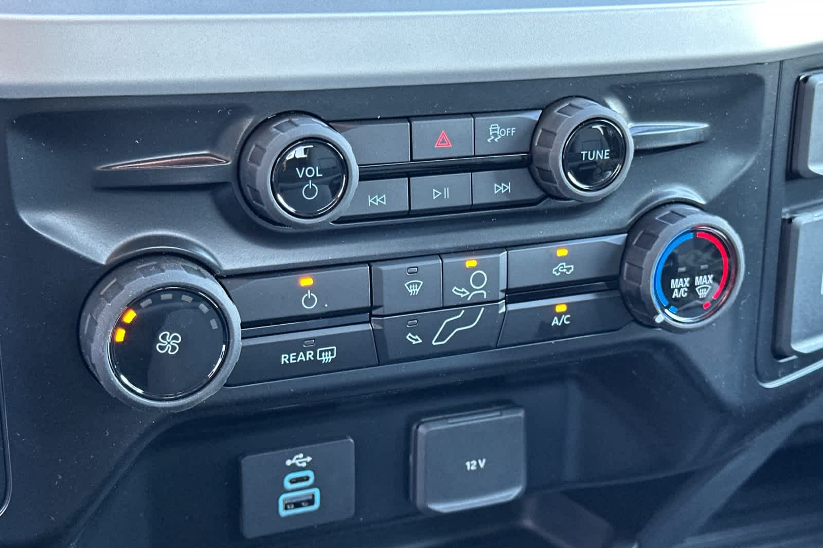 Thumbnail: 2026 Ford Econoline - 20