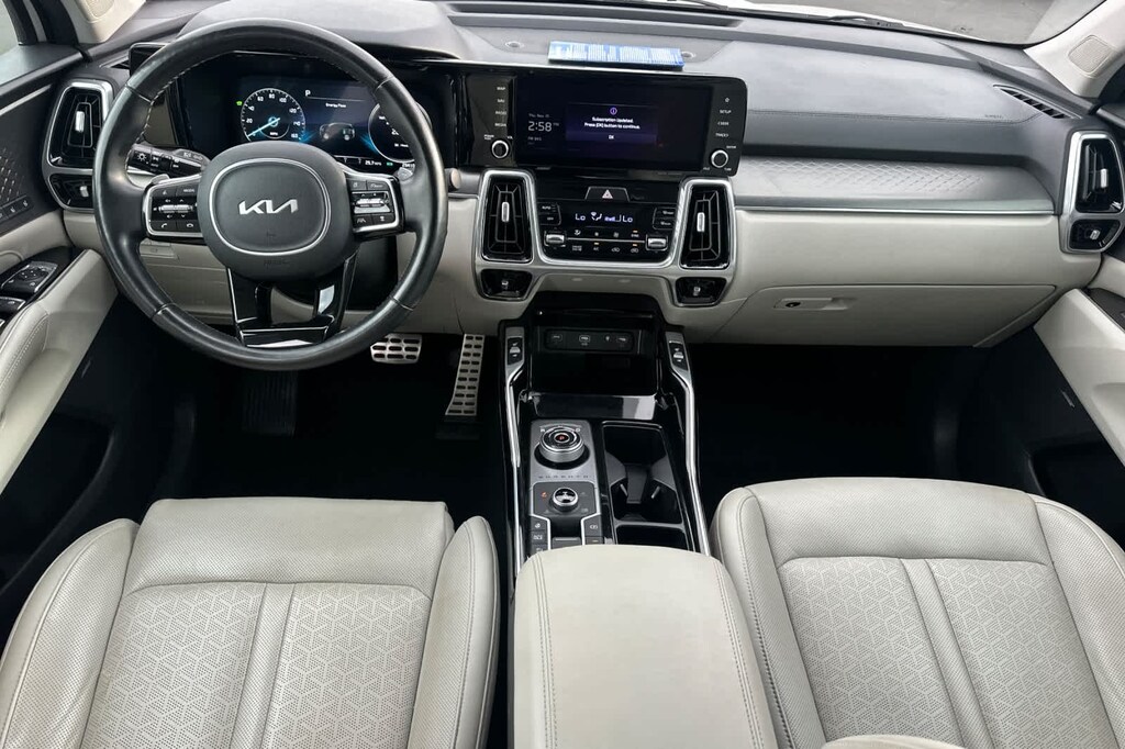 Used 2023 Kia Sorento Hybrid SX Prestige SUV