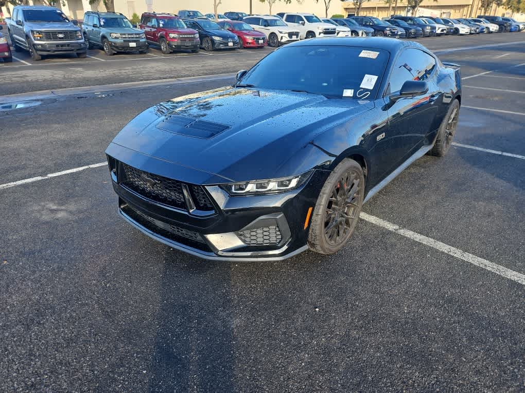 2024 Ford Mustang Coupe 