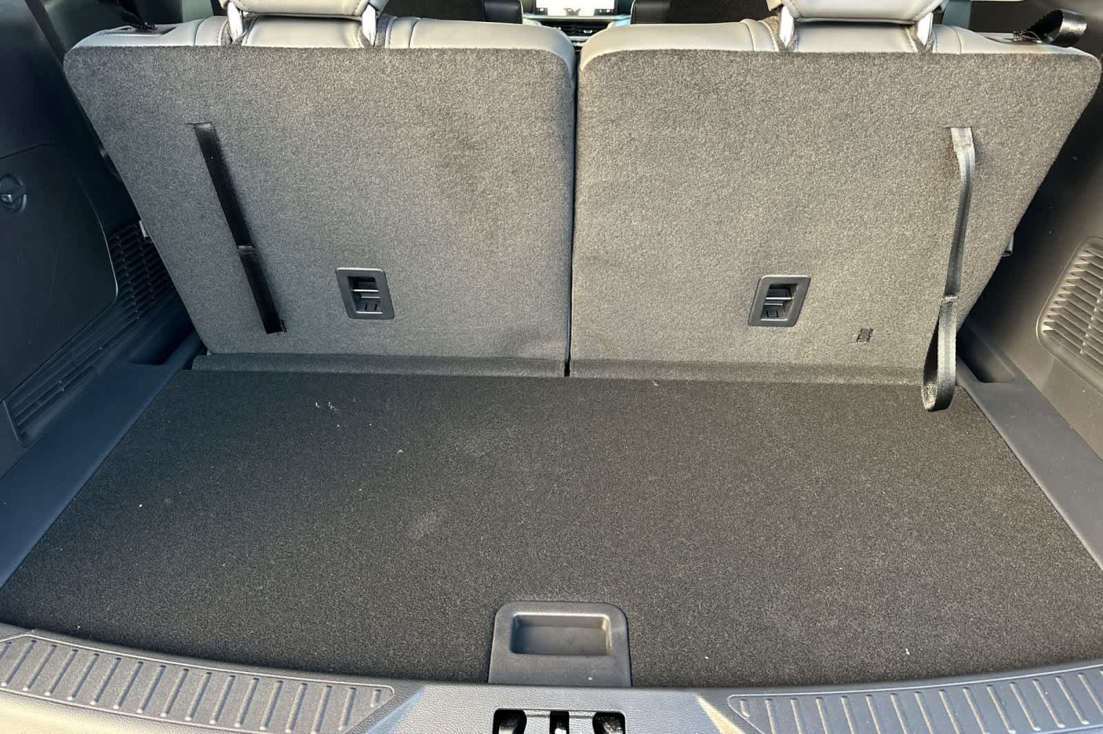 Thumbnail: 2026 Ford Explorer - 17