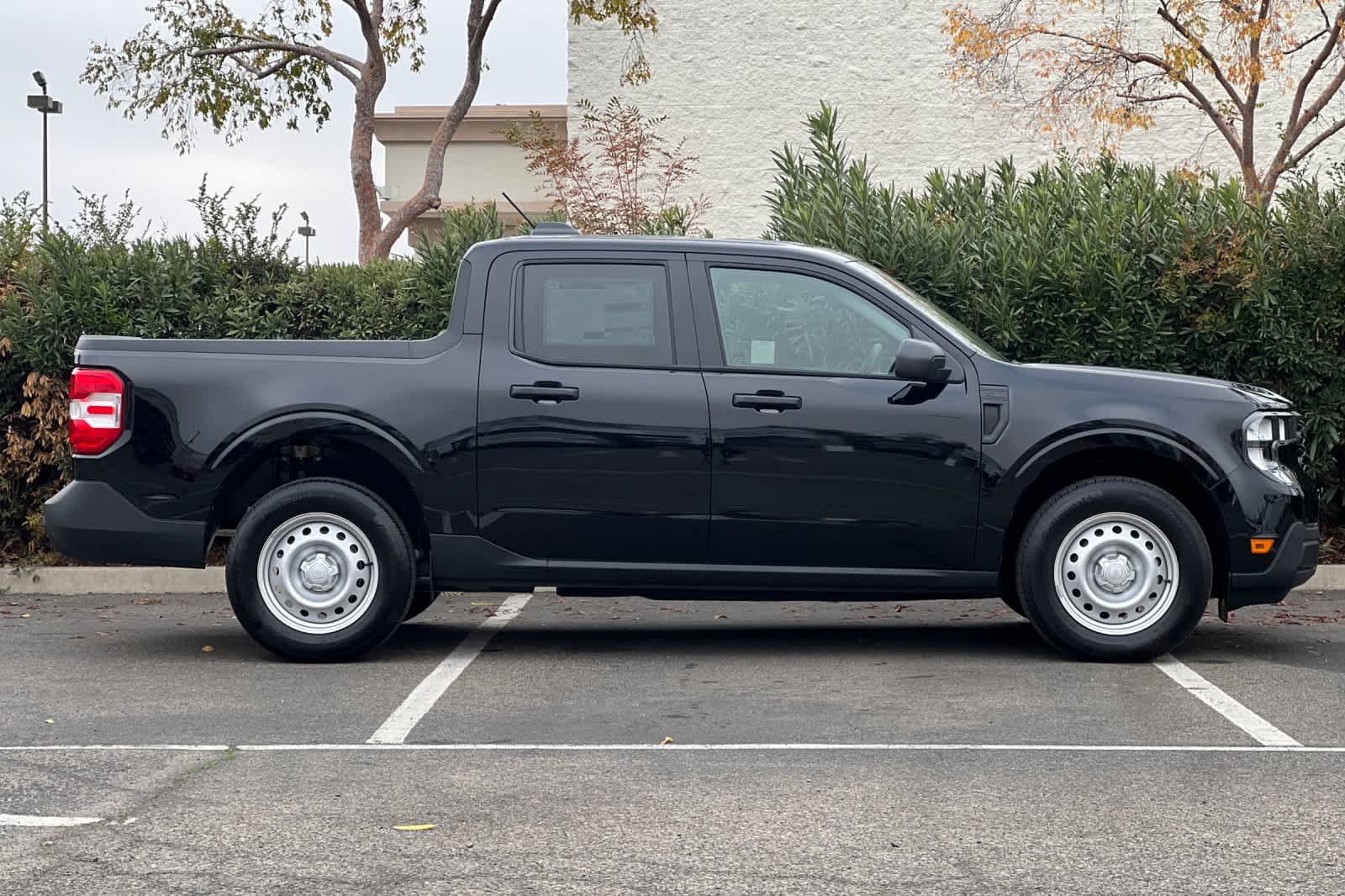 Thumbnail: 2025 Ford Maverick - 8