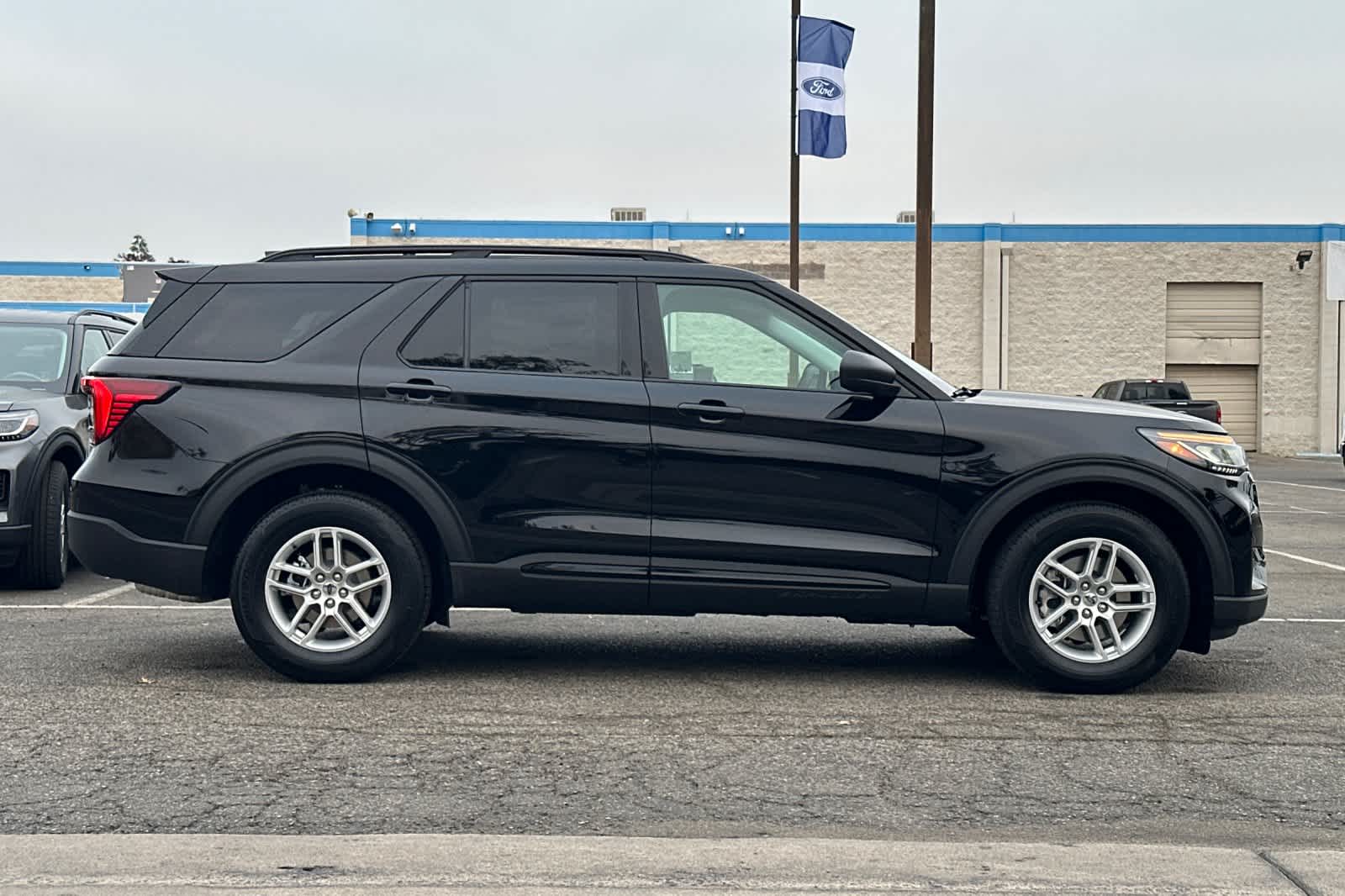 Thumbnail: 2026 Ford Explorer - 8