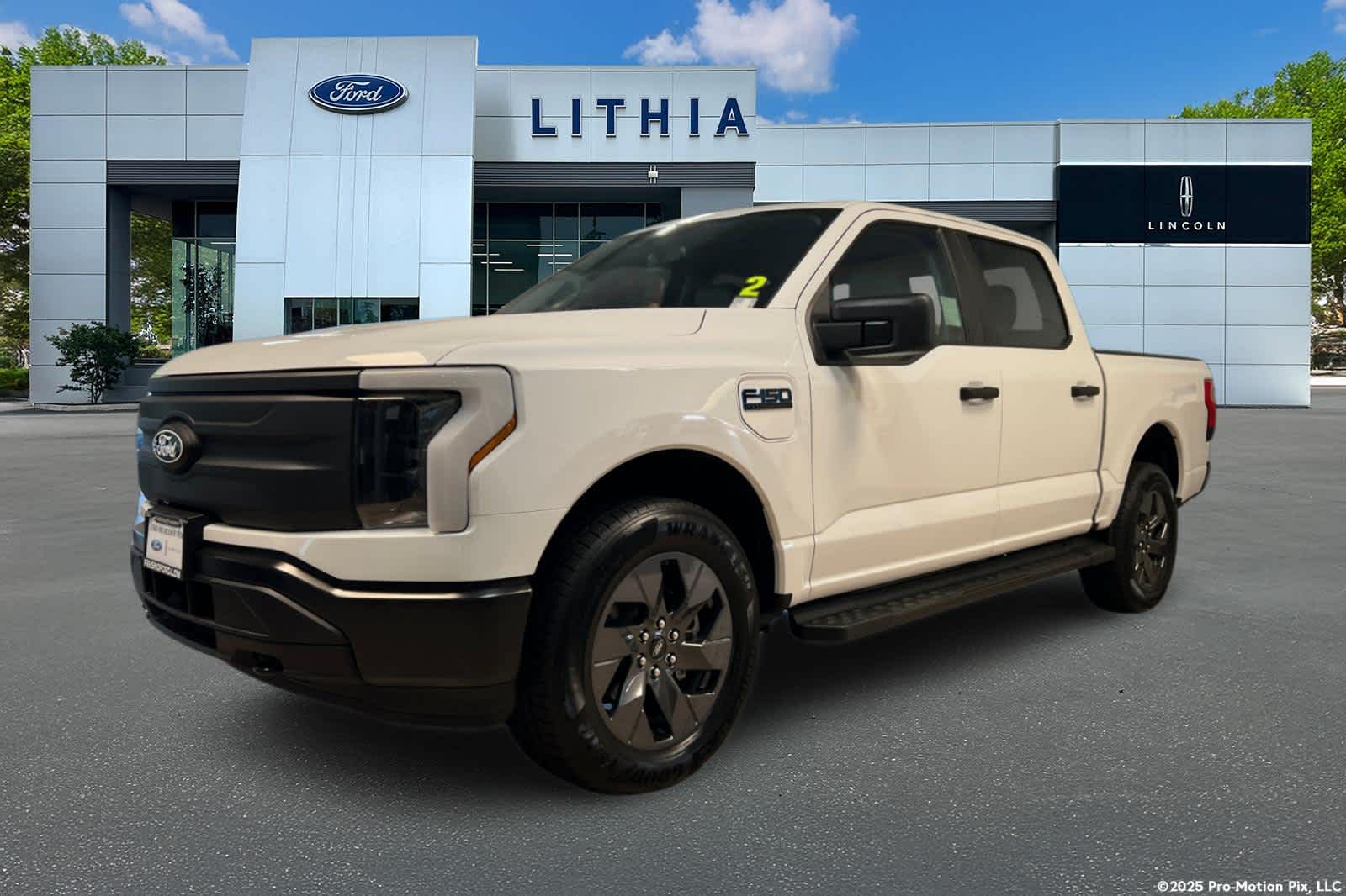 2025 Ford F-150 Lightning Pro's photo