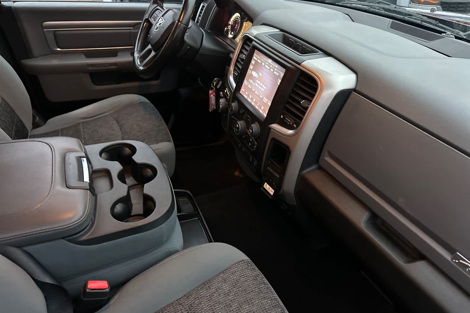 Thumbnail: 2019 RAM 1500 Classic - 15