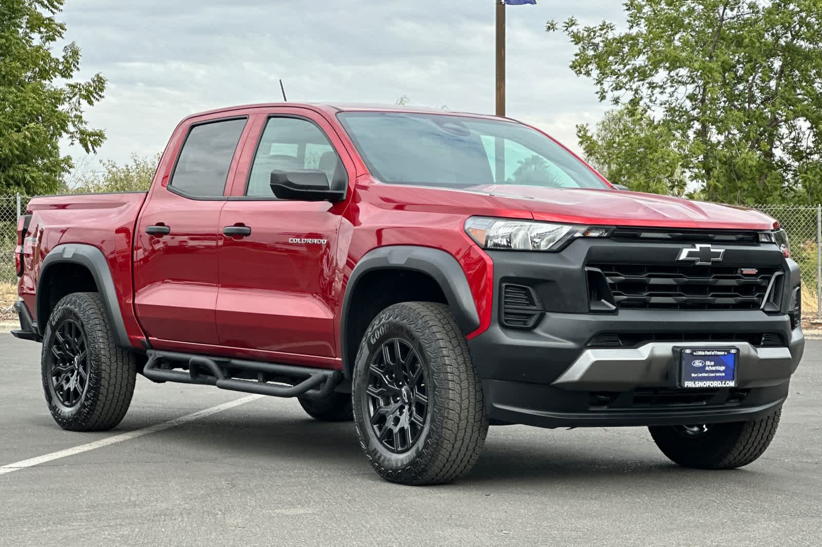 Thumbnail: 2024 Chevrolet Colorado - 9