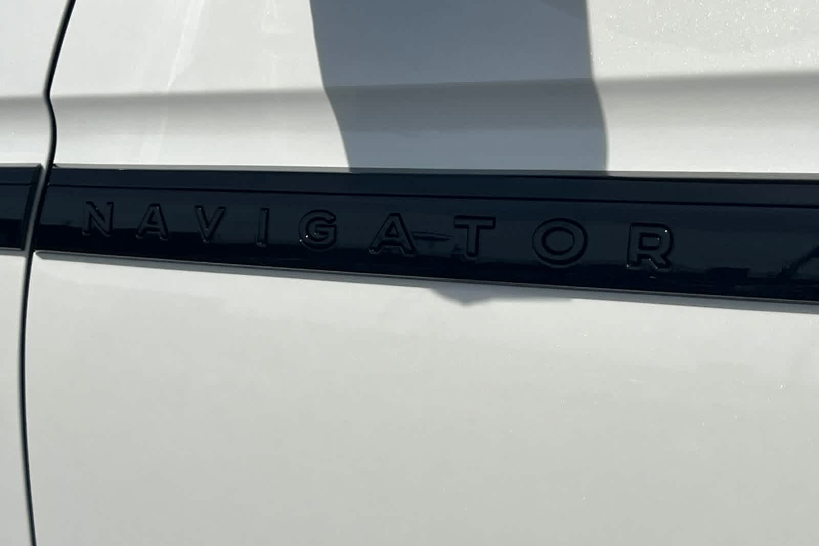 Thumbnail: 2026 Lincoln Navigator - 29