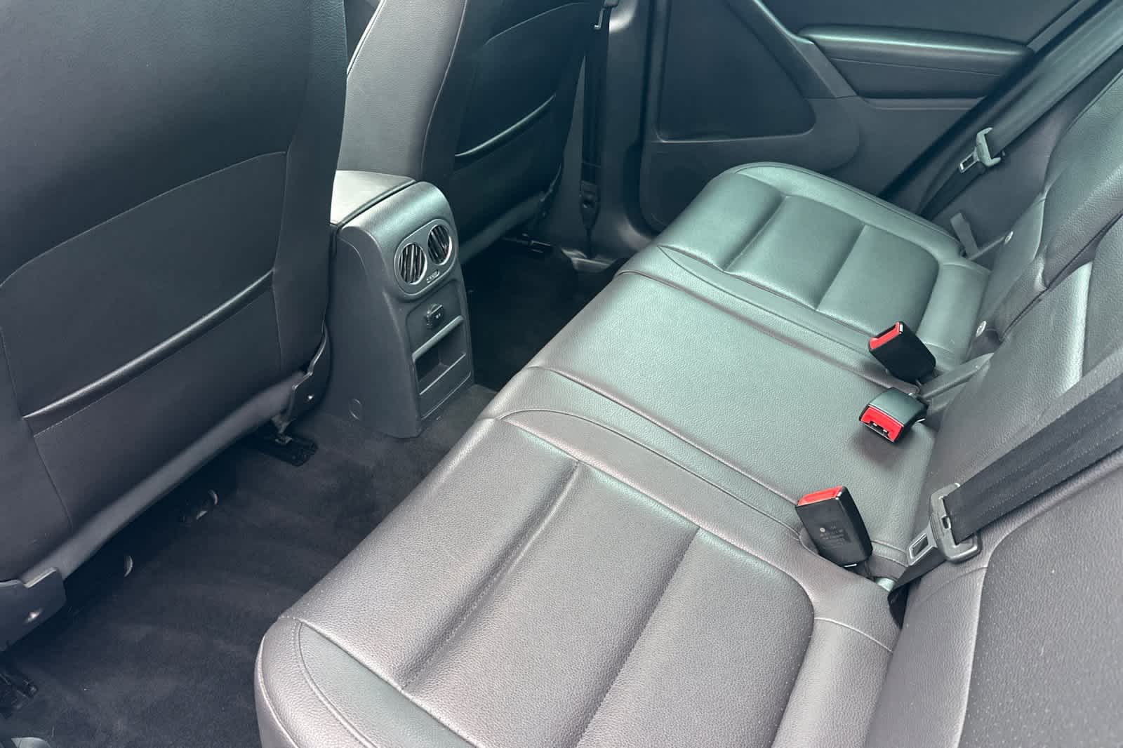 Thumbnail: 2014 Volkswagen Tiguan - 4