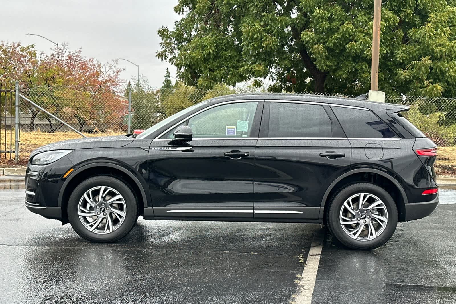 Thumbnail: 2025 Lincoln Corsair - 5