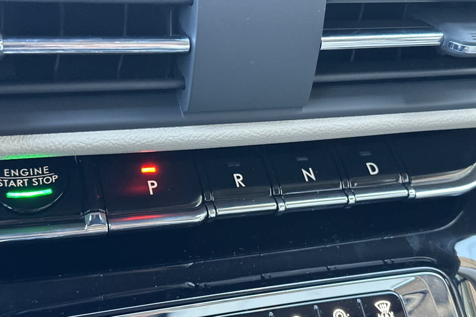 Thumbnail: 2025 Lincoln Corsair - 23