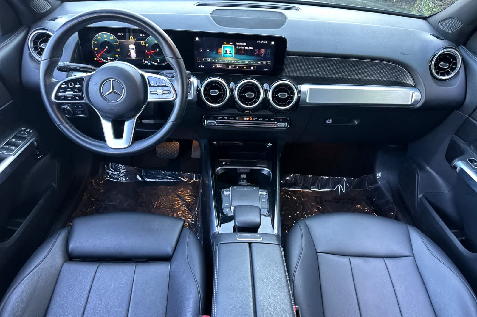 Thumbnail: 2022 Mercedes-Benz GLB - 3