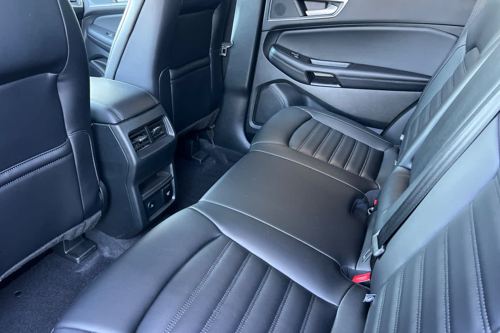 Thumbnail: 2024 Ford Edge - 4