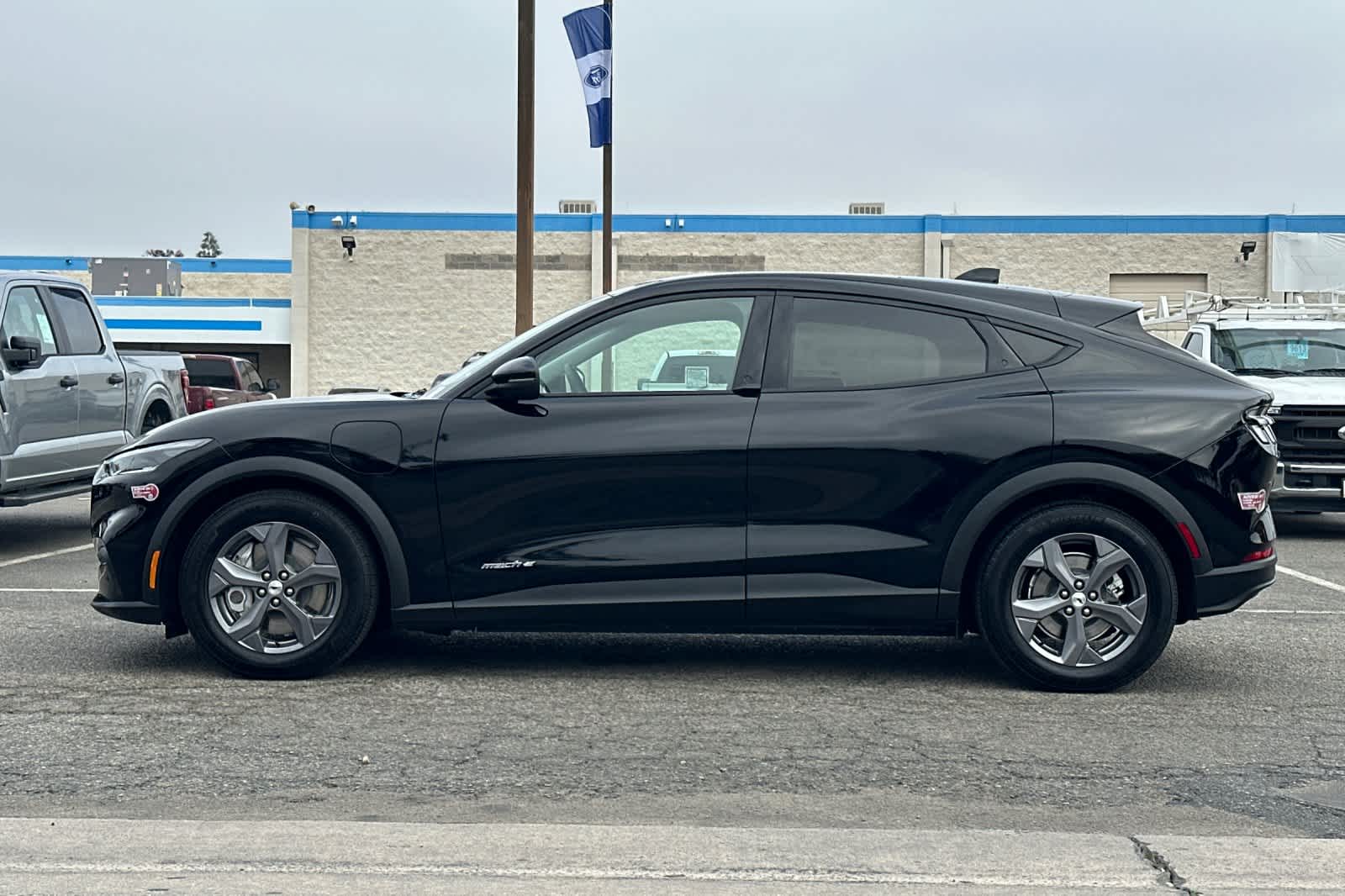 Thumbnail: 2022 Ford Mustang Mach-E - 6