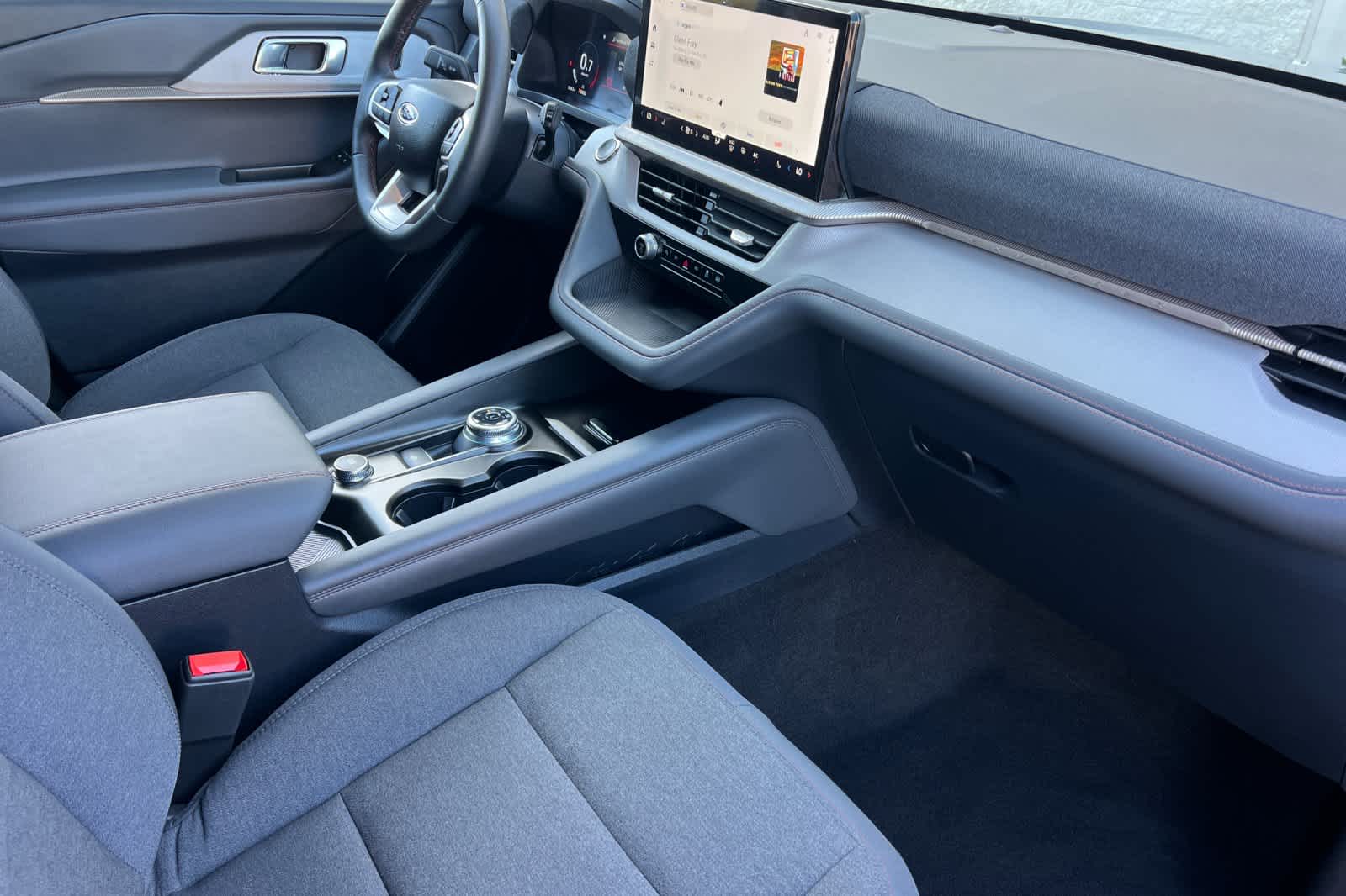 Thumbnail: 2025 Ford Explorer - 18