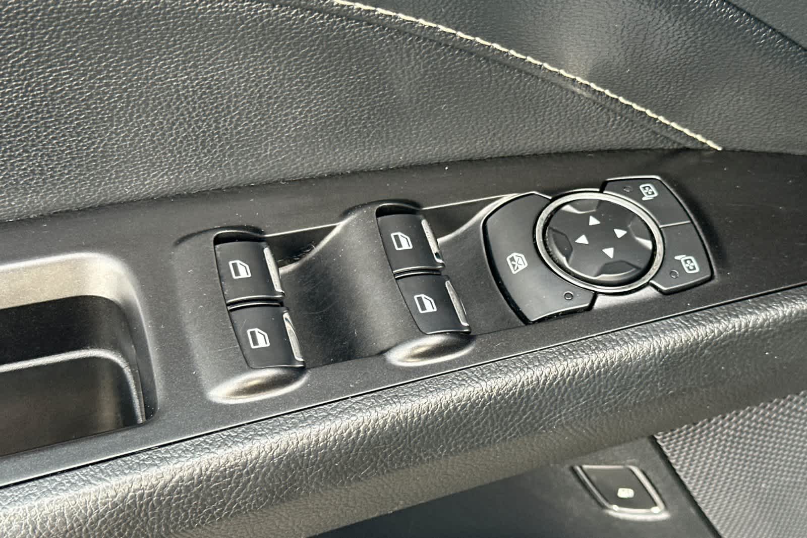 Thumbnail: 2020 Ford Fusion - 13