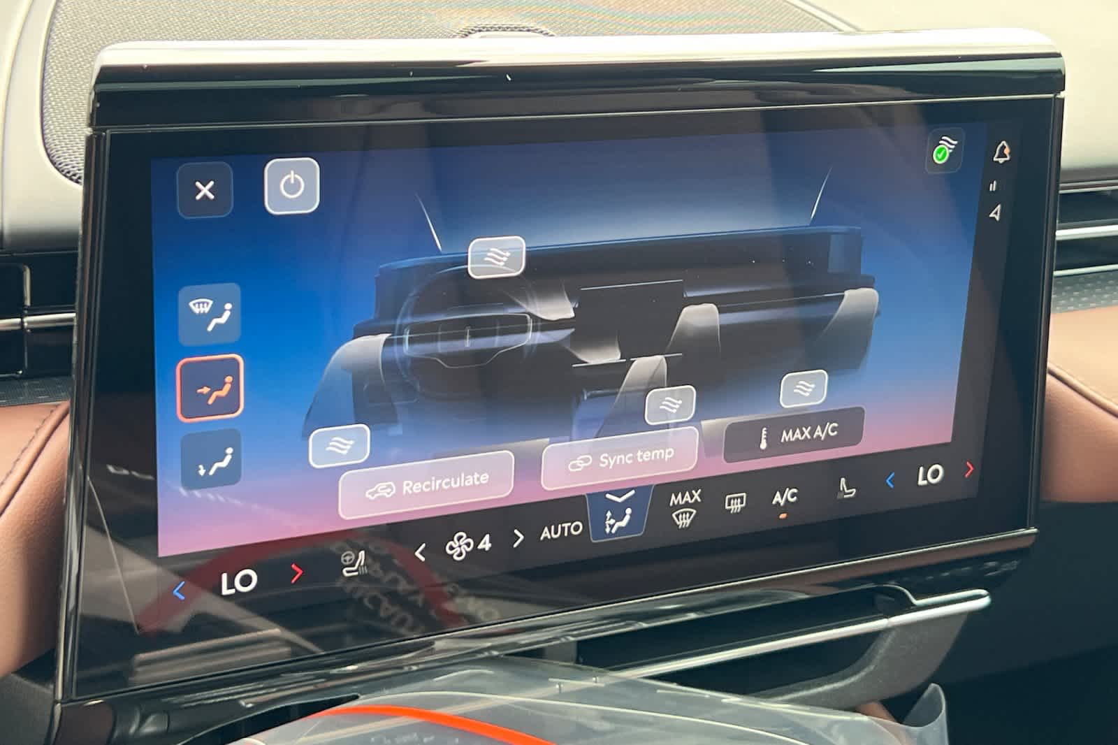 Thumbnail: 2026 Lincoln Nautilus - 22