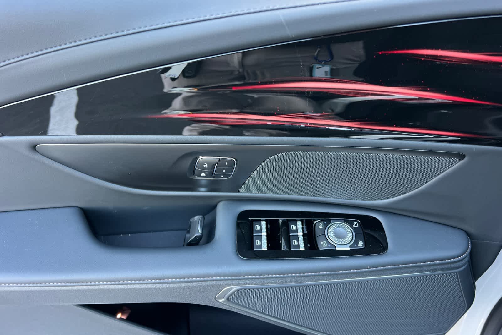 Thumbnail: 2026 Lincoln Nautilus - 13