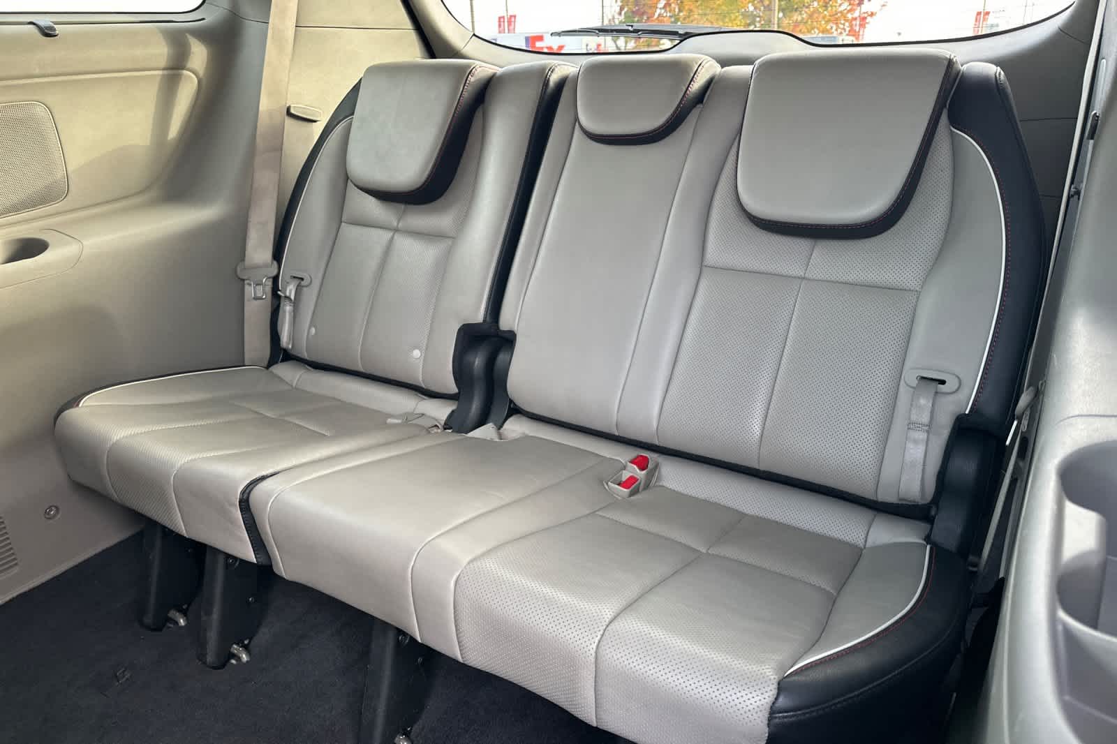 Thumbnail: 2021 Kia Sedona - 15