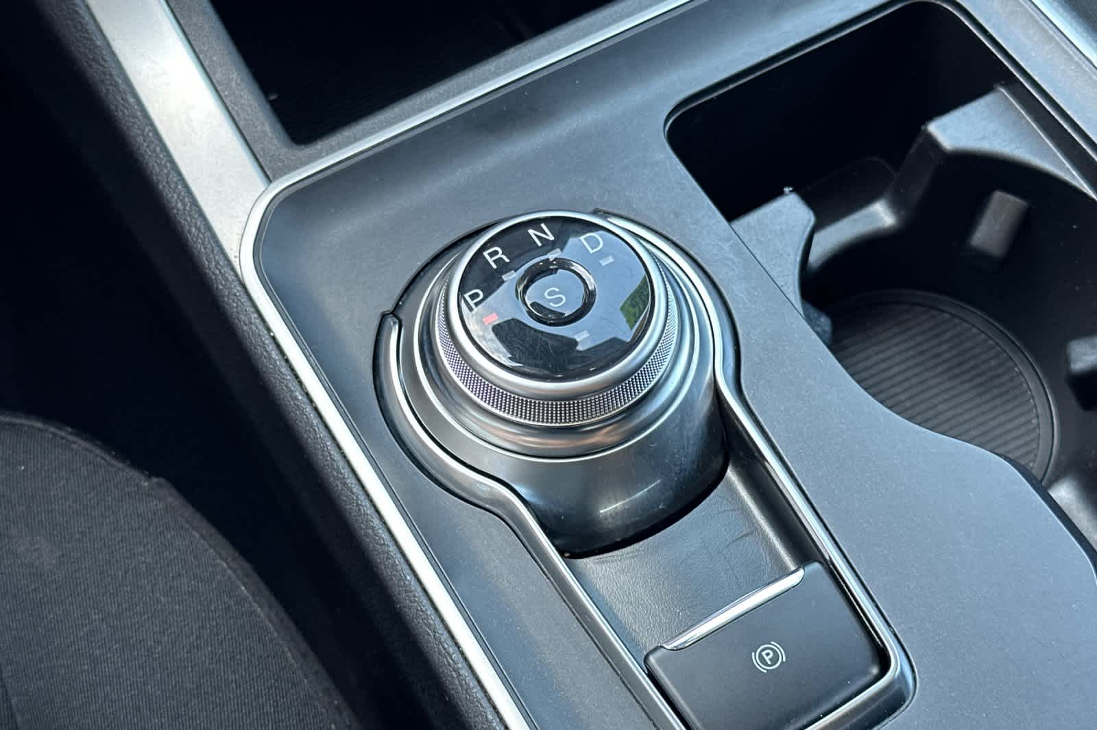 Thumbnail: 2023 Ford Edge - 21