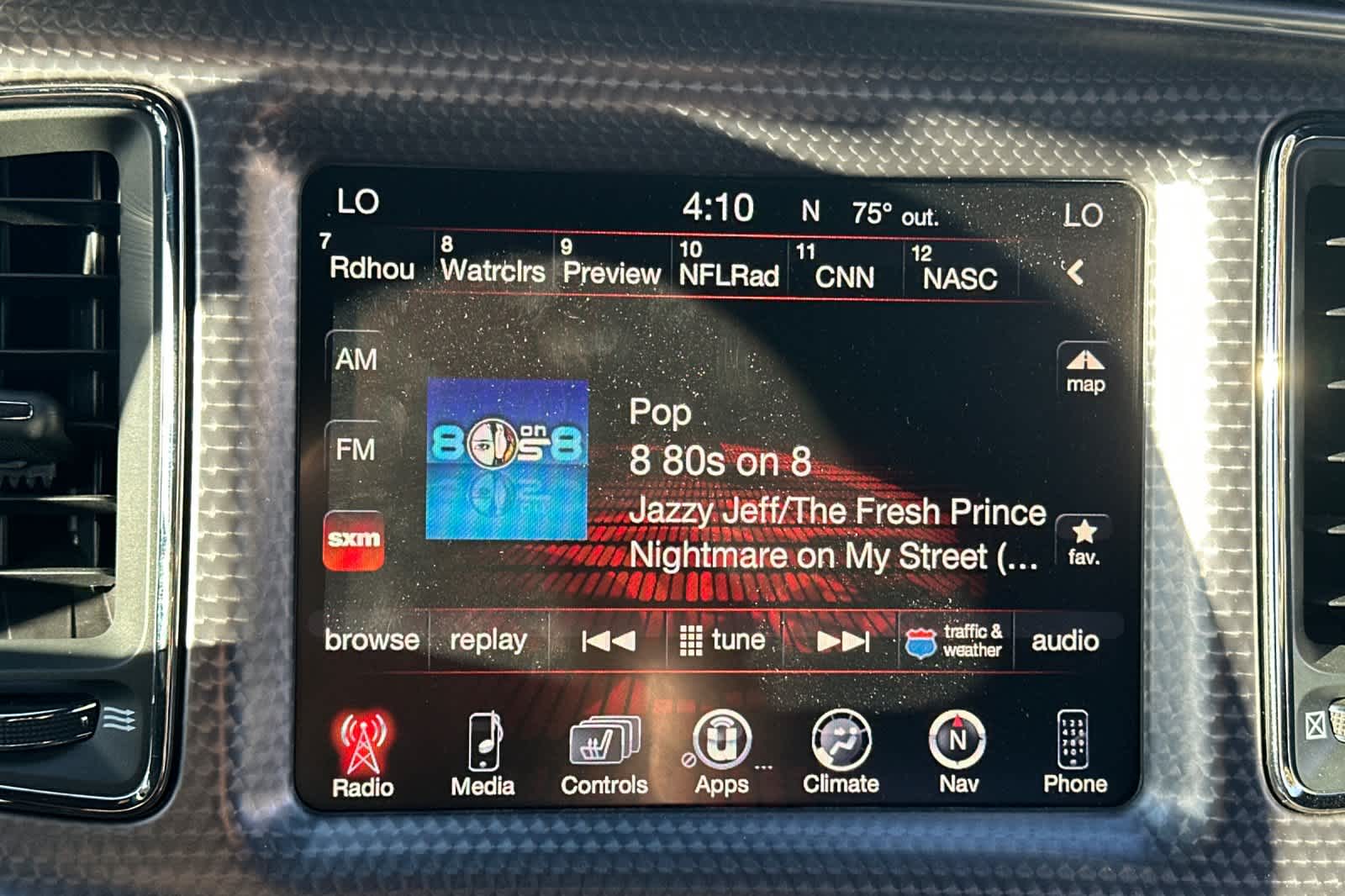 Thumbnail: 2015 Dodge Challenger - 17