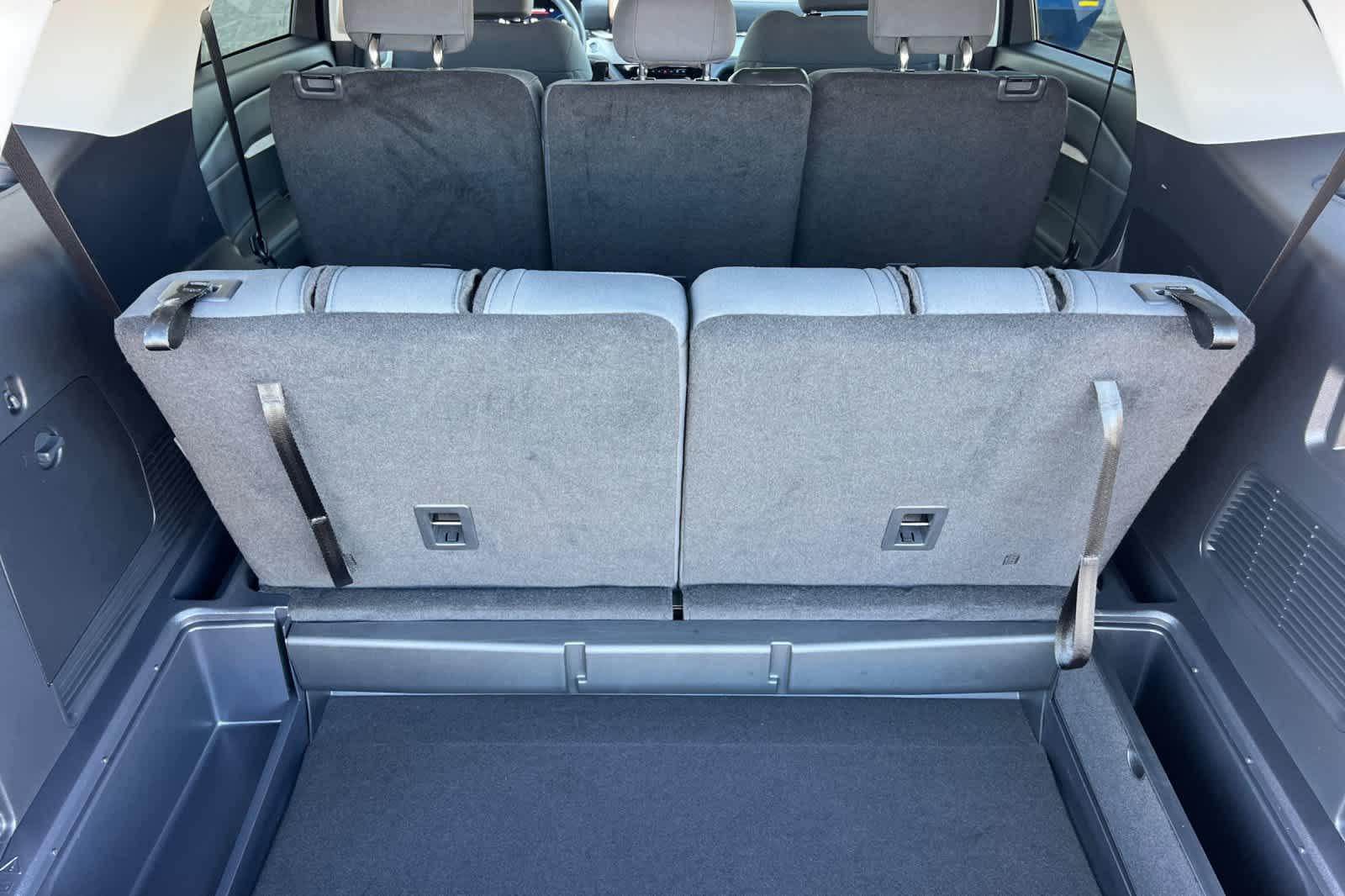 Thumbnail: 2025 Ford Explorer - 17