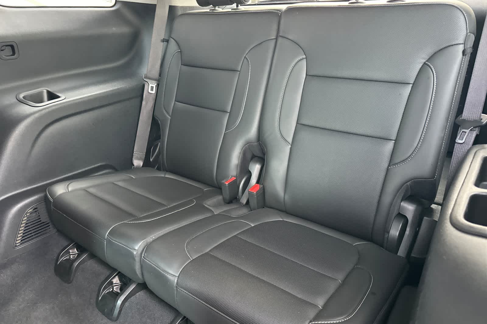 Thumbnail: 2023 GMC Acadia - 16