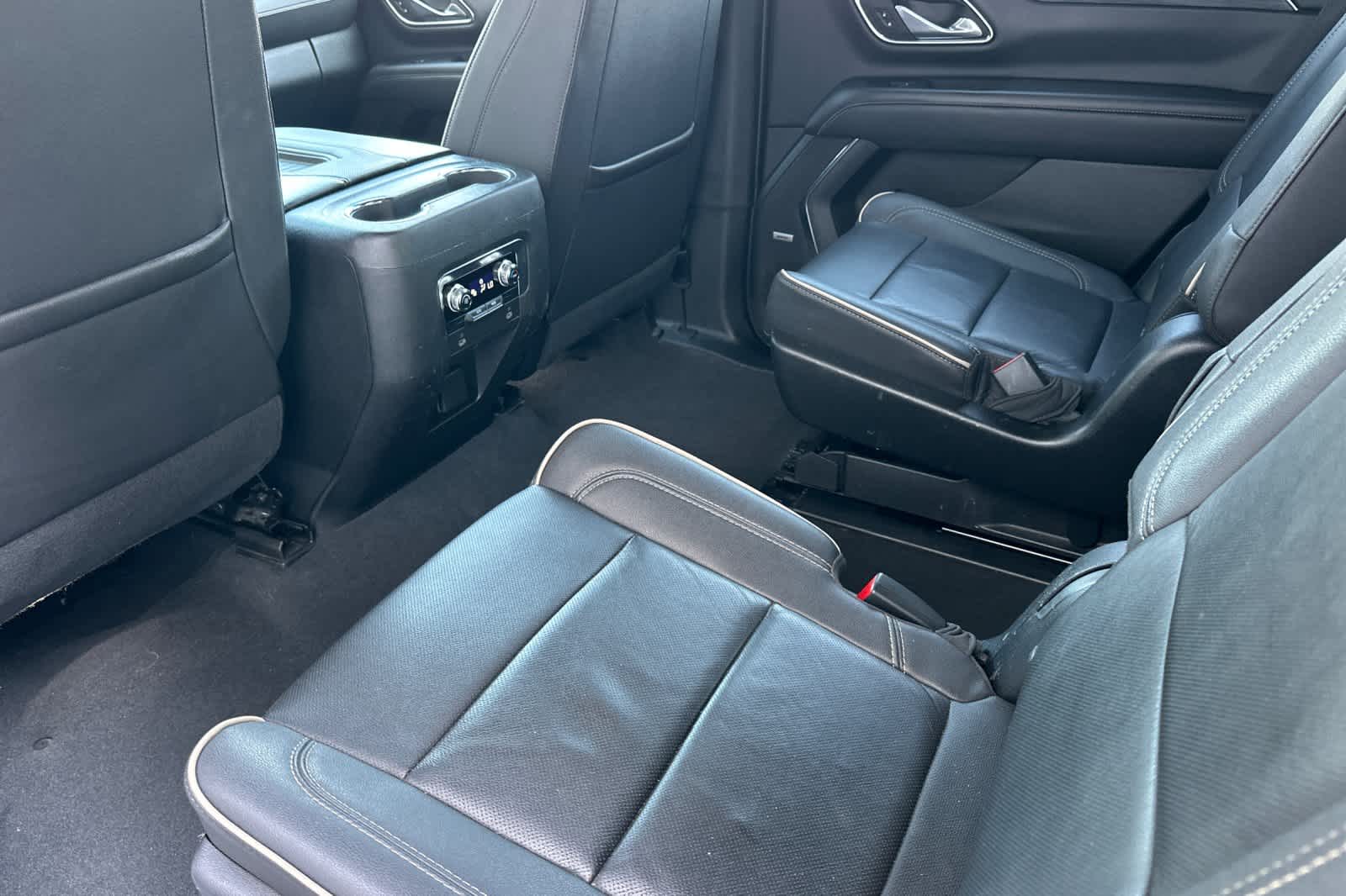 Thumbnail: 2023 GMC Yukon - 4