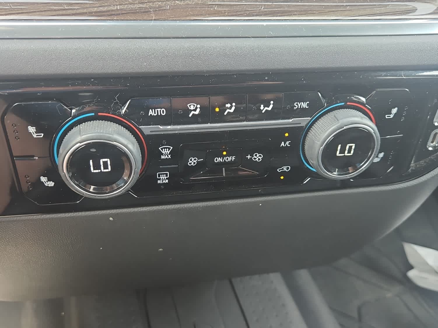 Thumbnail: 2023 Chevrolet Silverado 1500 - 17