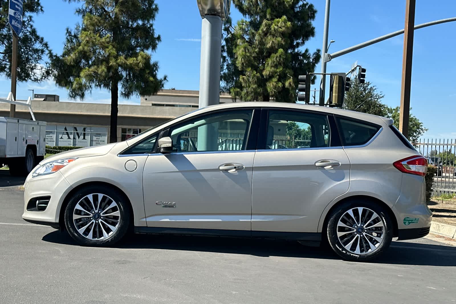 Thumbnail: 2017 Ford C-Max - 5