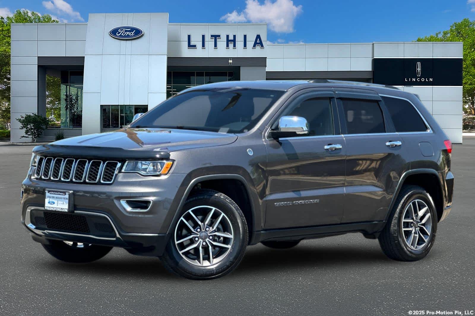 Thumbnail: 2019 Jeep Grand Cherokee - 1