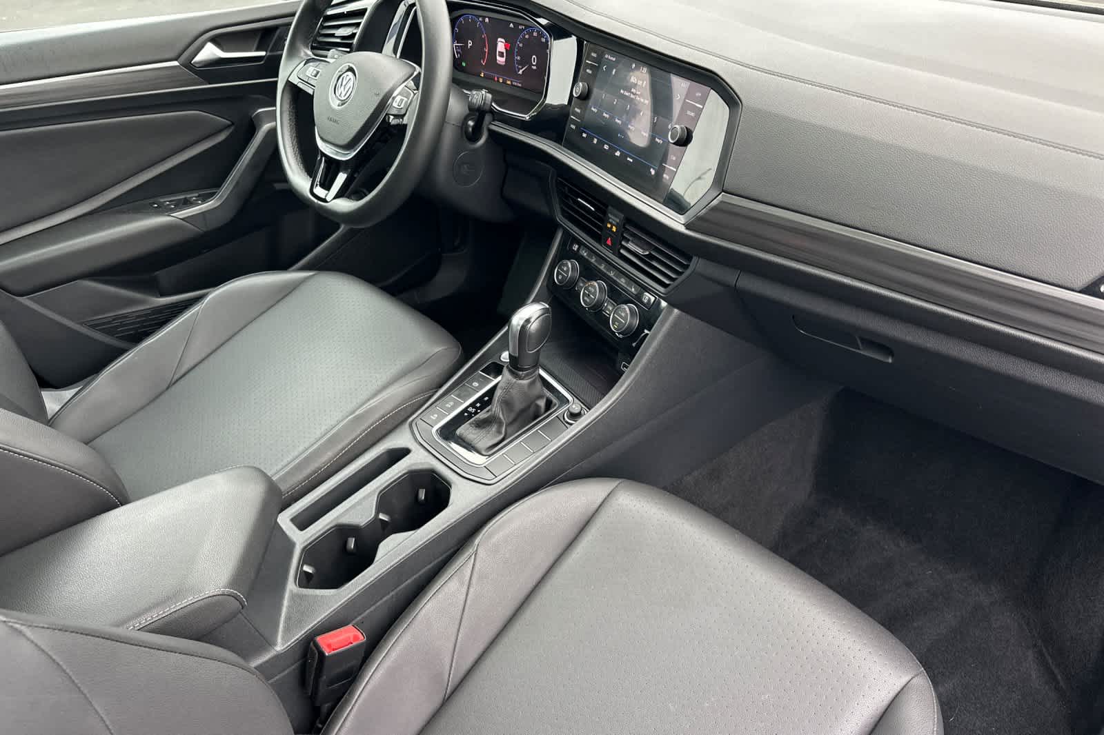 Thumbnail: 2020 Volkswagen Jetta - 16