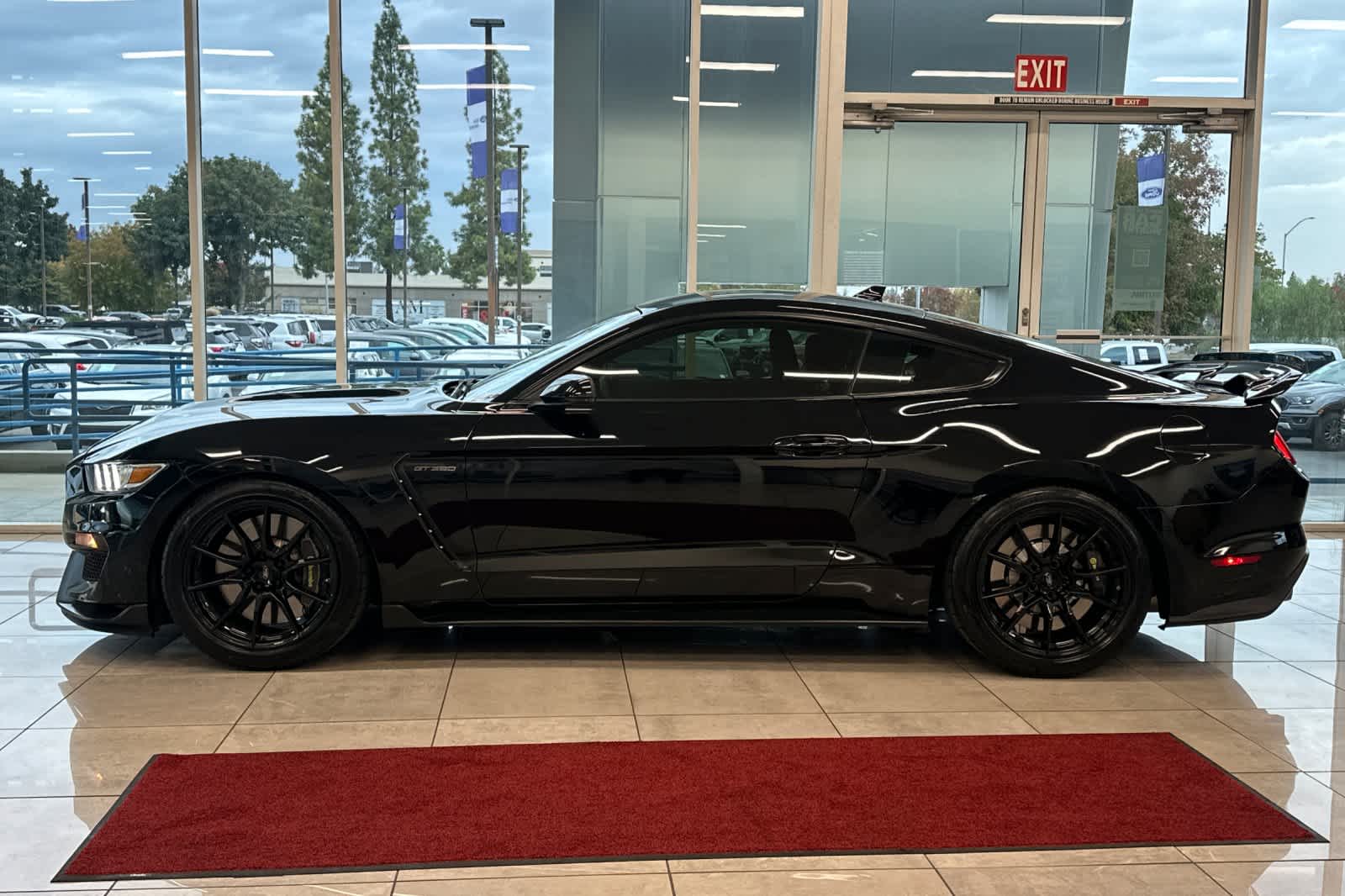 Thumbnail: 2020 Ford Econoline - 6