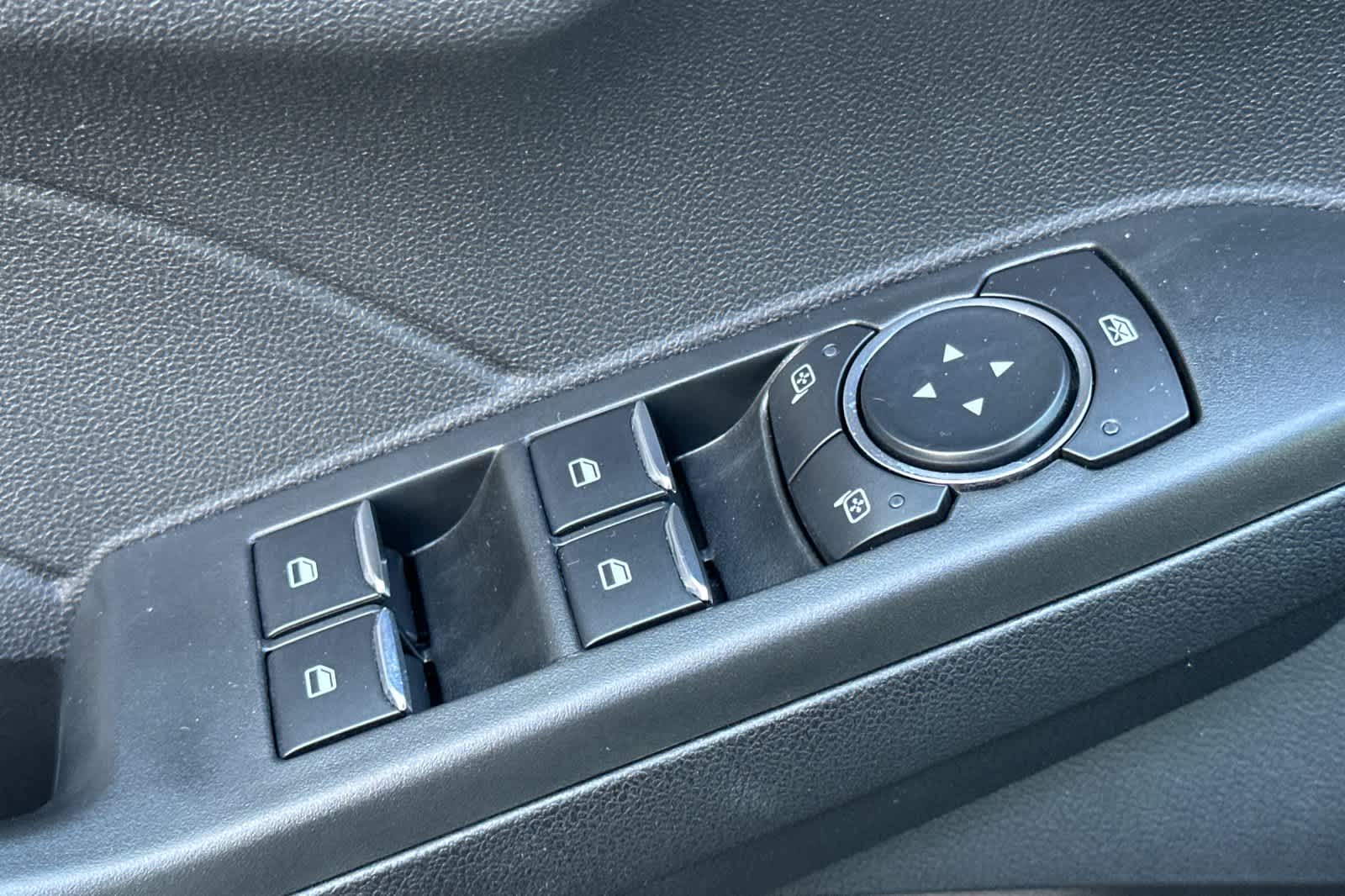 Thumbnail: 2022 Ford Escape - 13