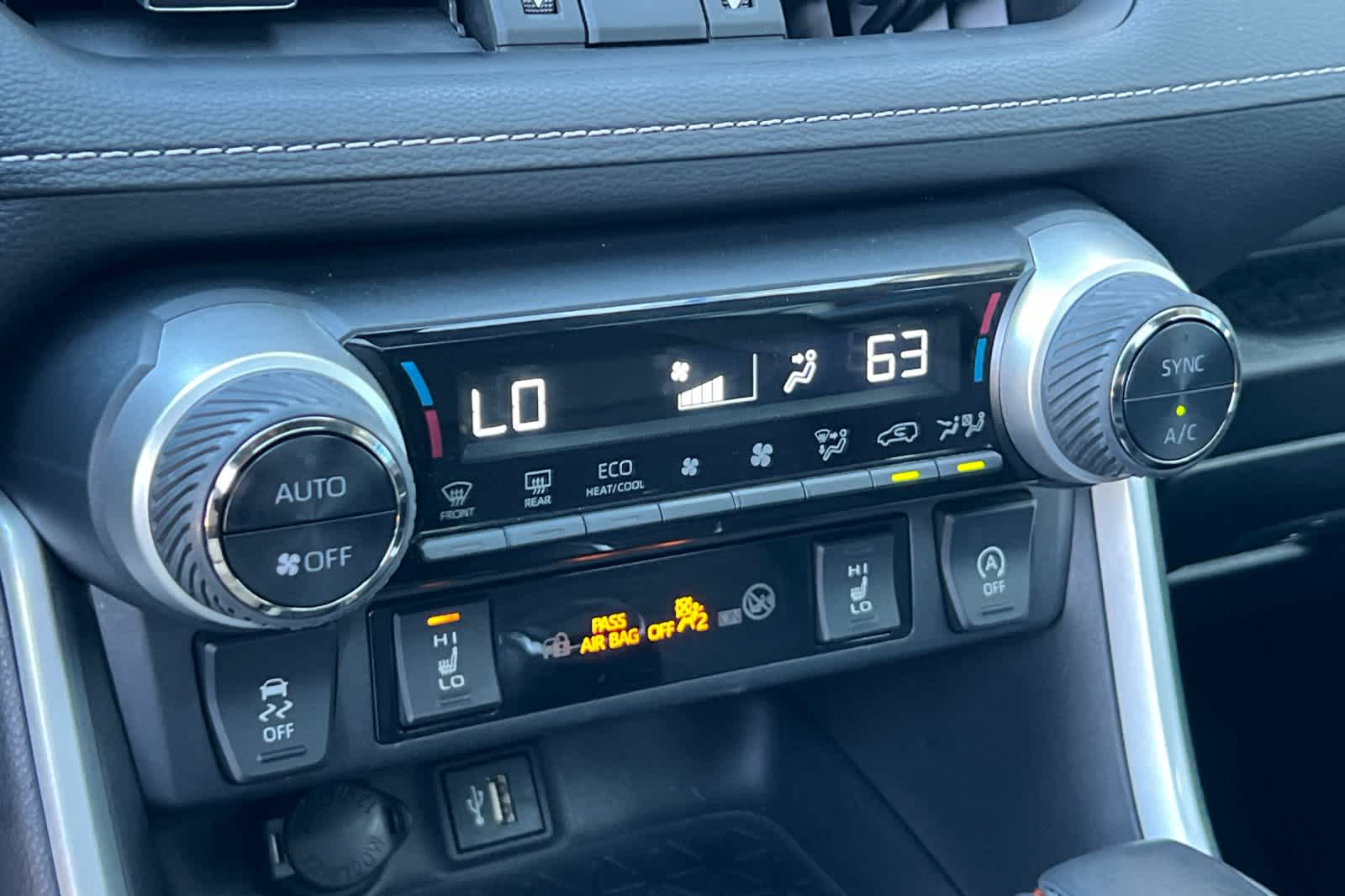 Thumbnail: 2023 Toyota RAV4 - 20