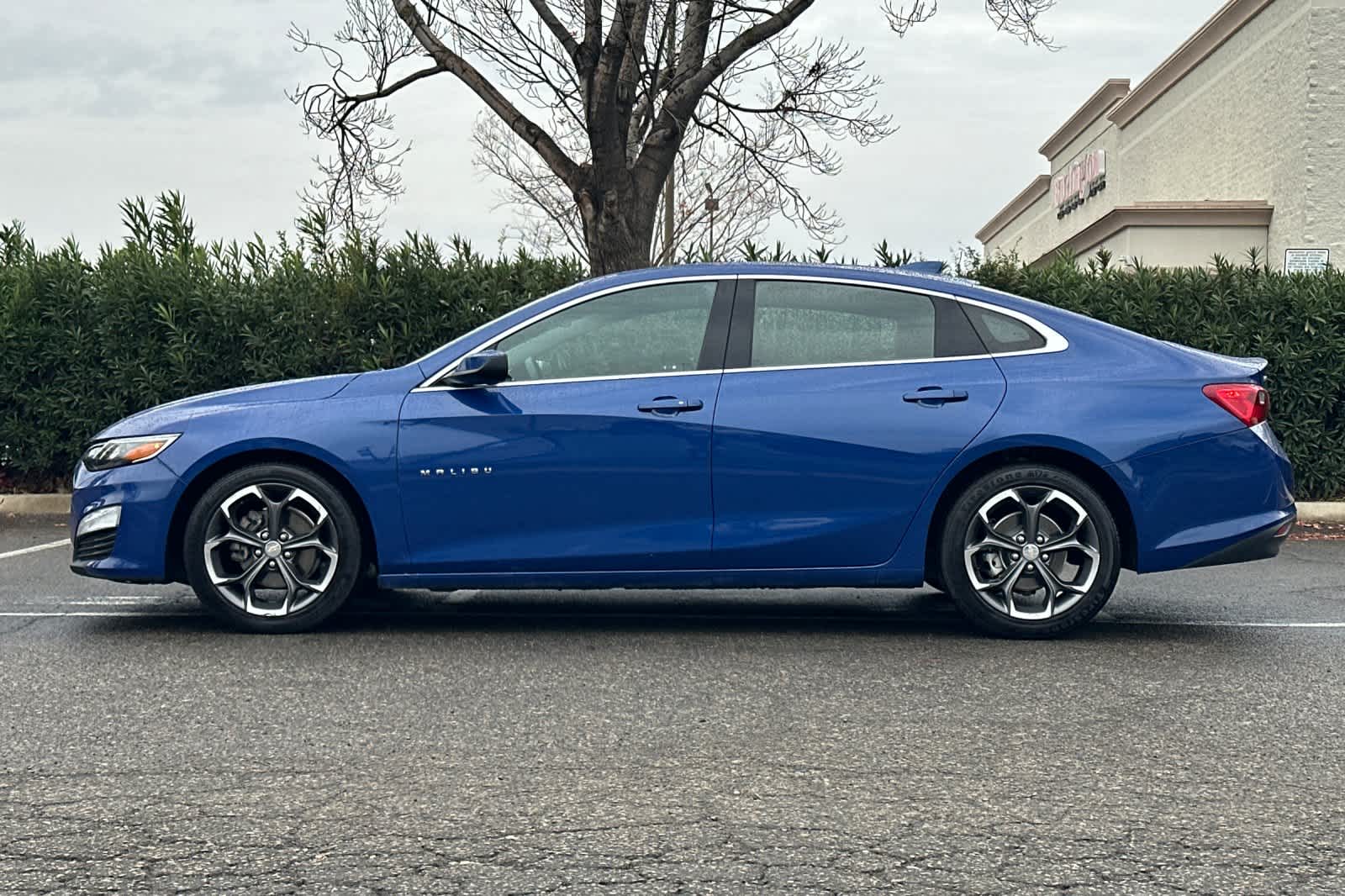 Thumbnail: 2023 Chevrolet Malibu - 5