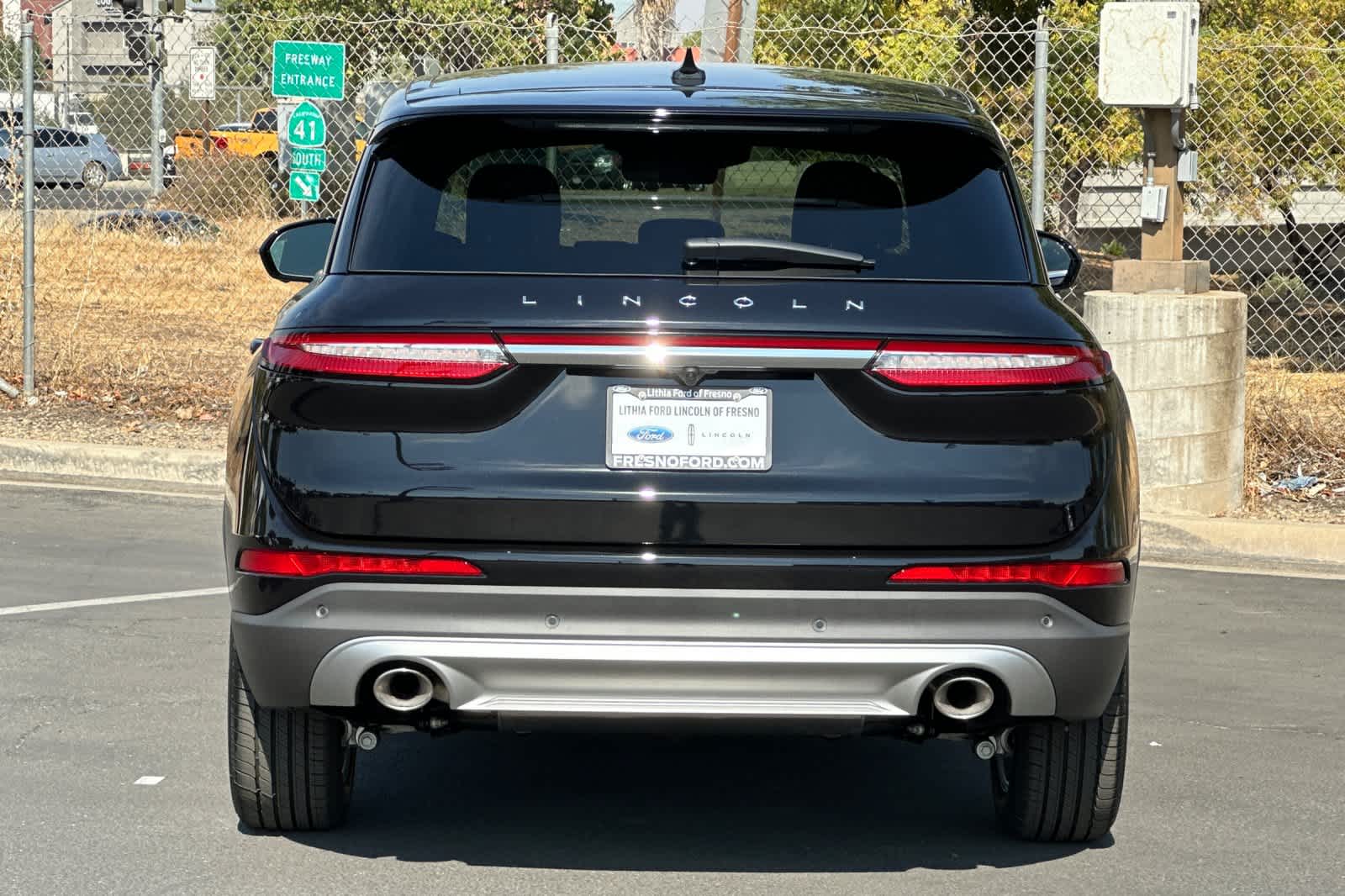 Thumbnail: 2025 Lincoln Corsair - 7