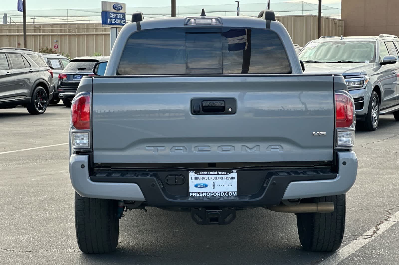 Thumbnail: 2021 Toyota Tacoma - 7