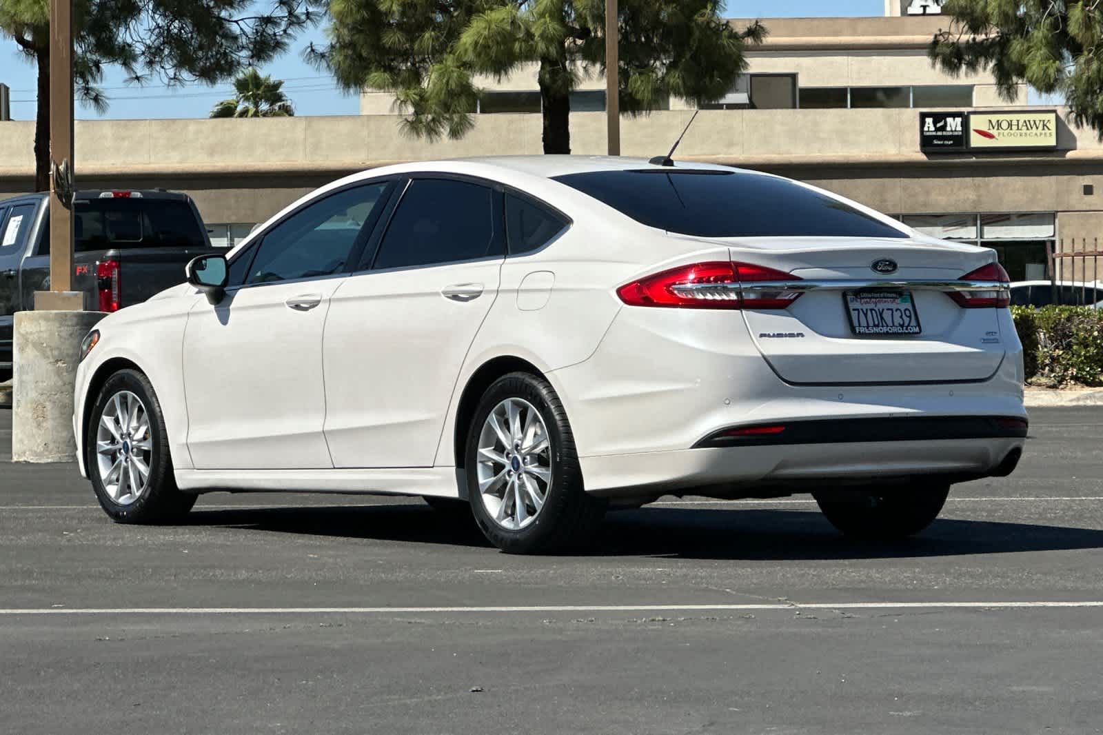 Thumbnail: 2017 Ford Fusion - 6
