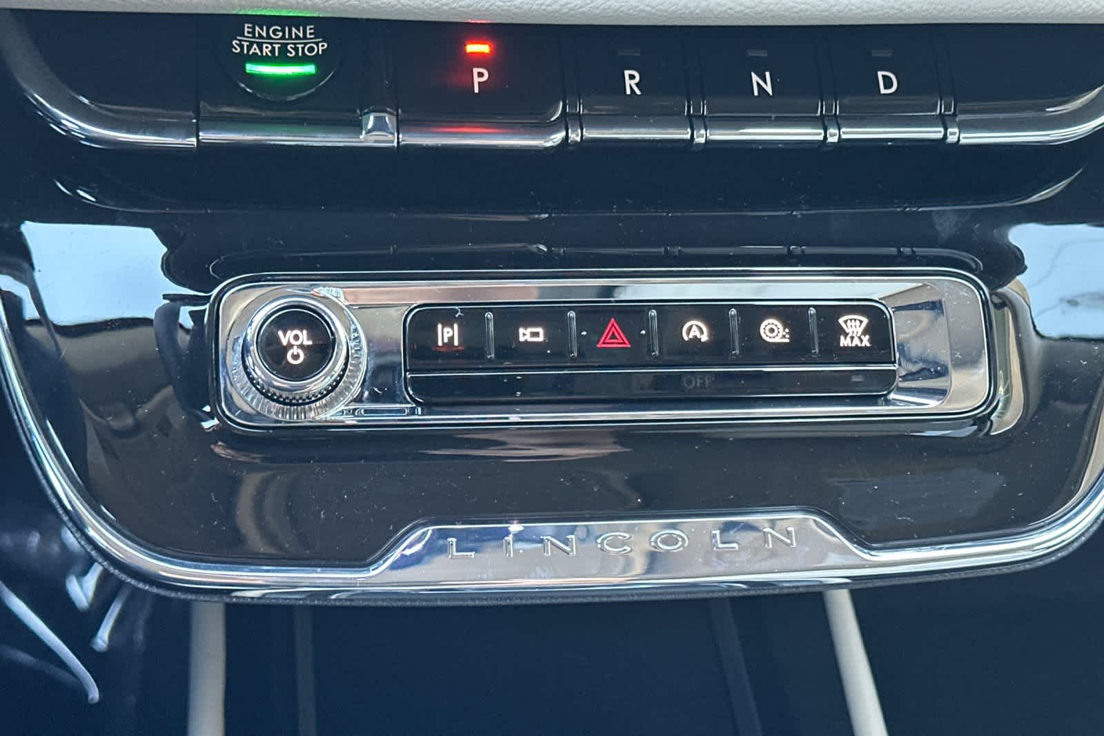 Thumbnail: 2025 Lincoln Corsair - 22