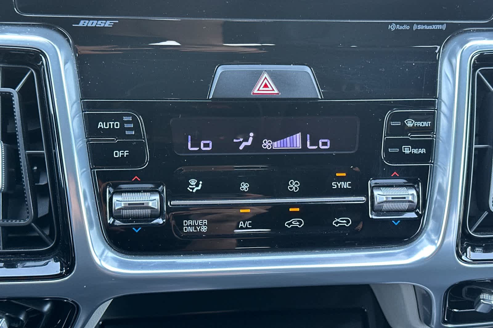 Thumbnail: 2023 Kia Sorento - 19