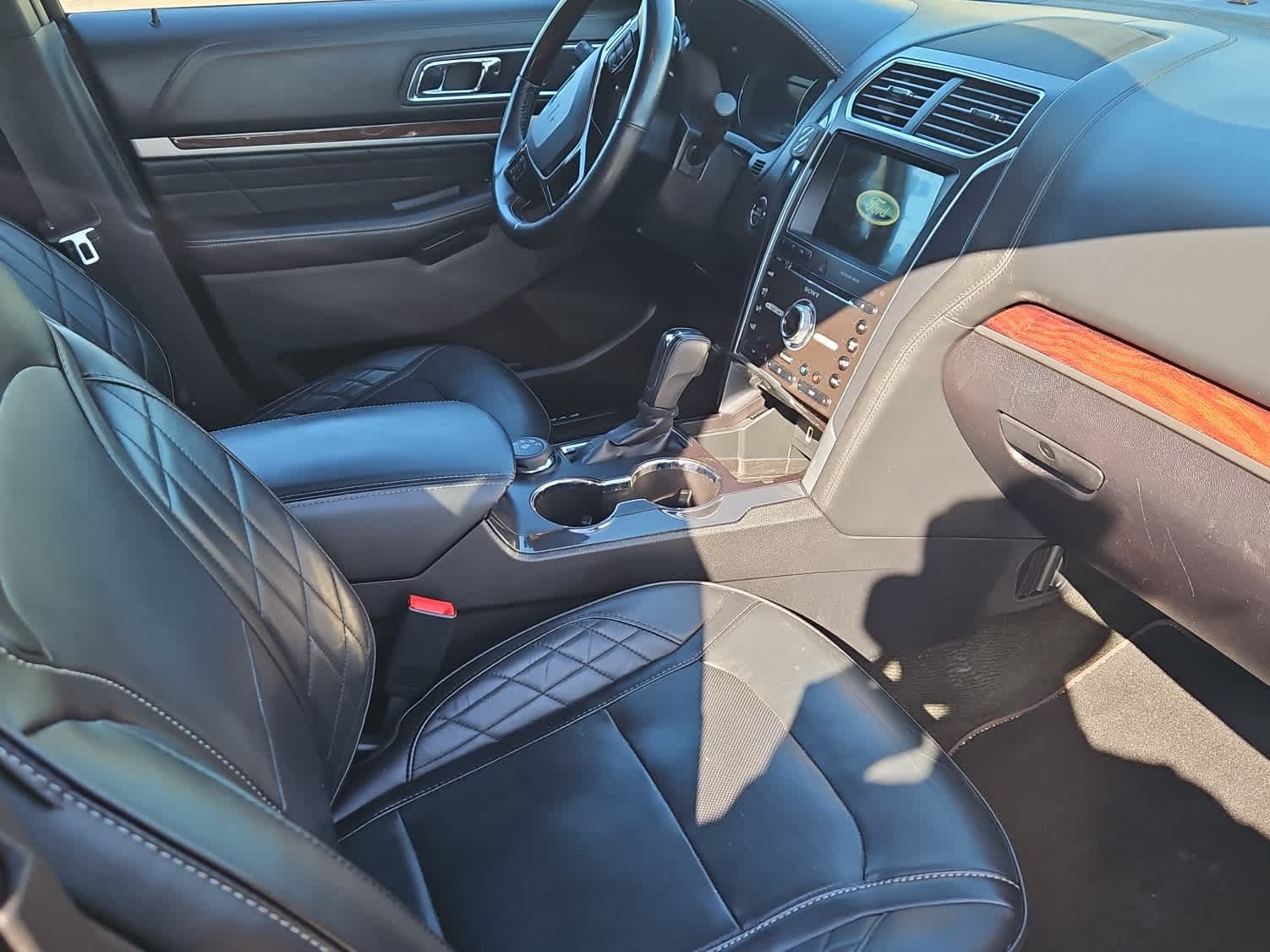 Thumbnail: 2017 Ford Explorer - 14